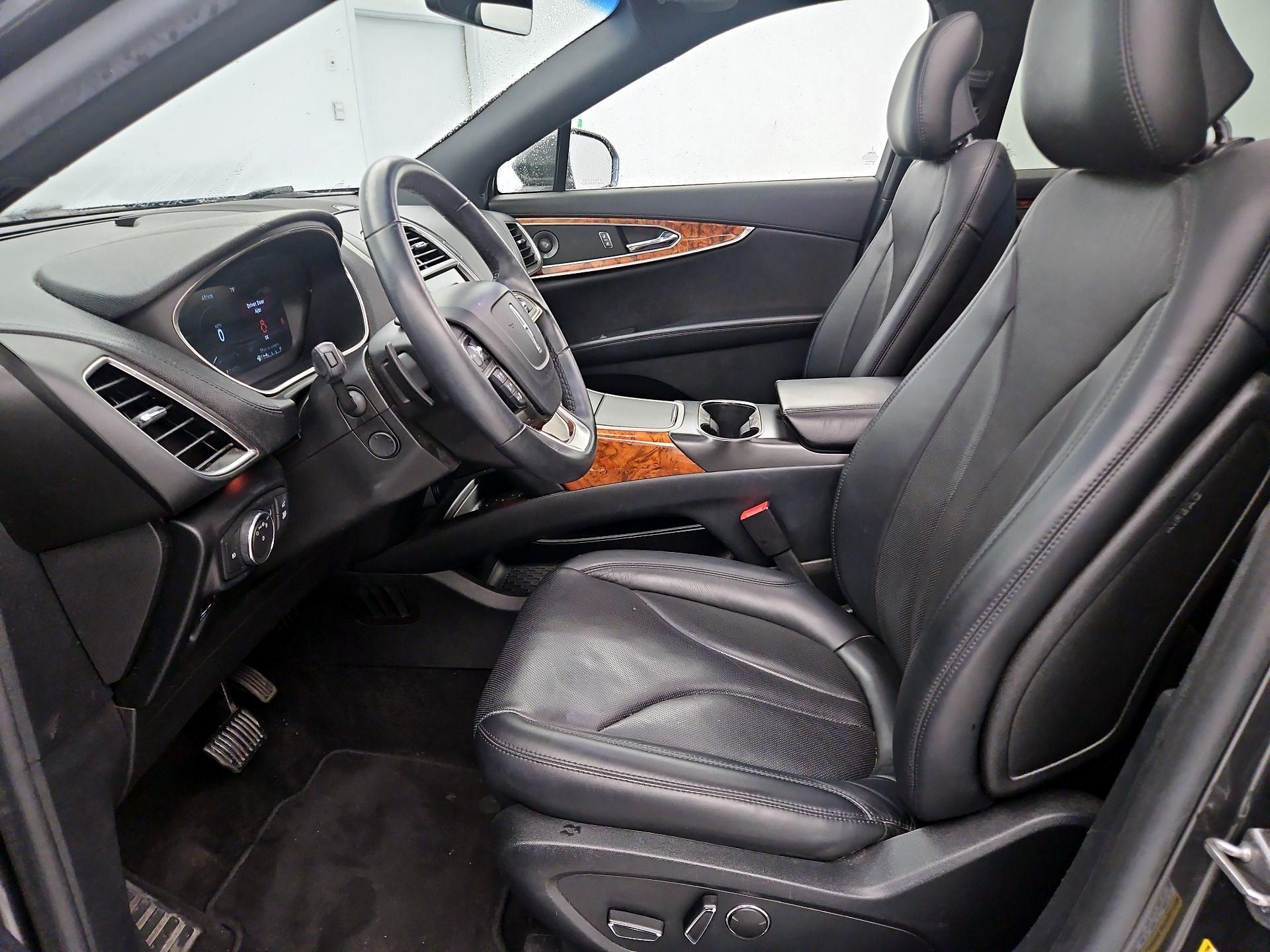 Thumbnail: 2019 Lincoln Nautilus - 11