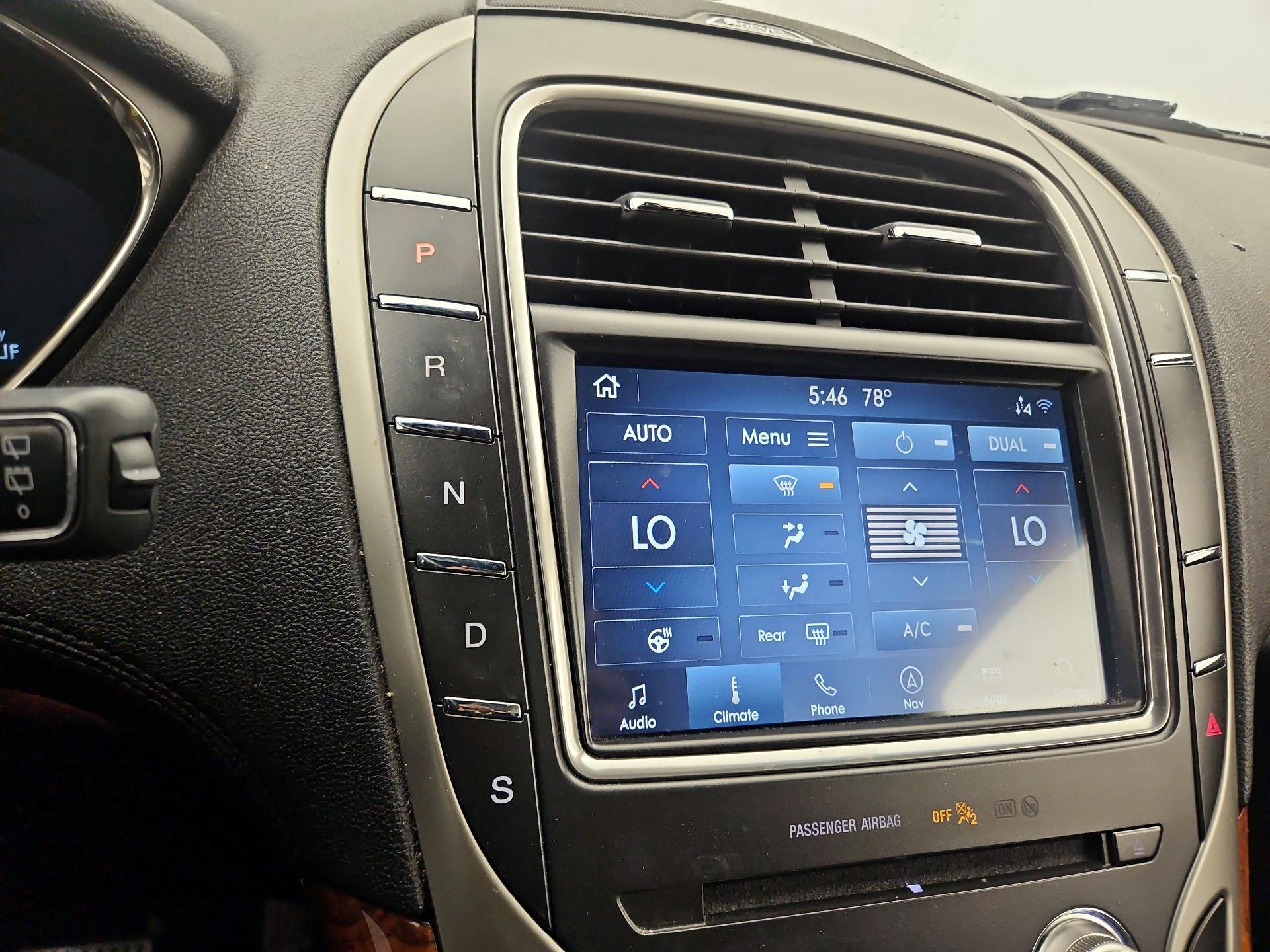 Thumbnail: 2019 Lincoln Nautilus - 18