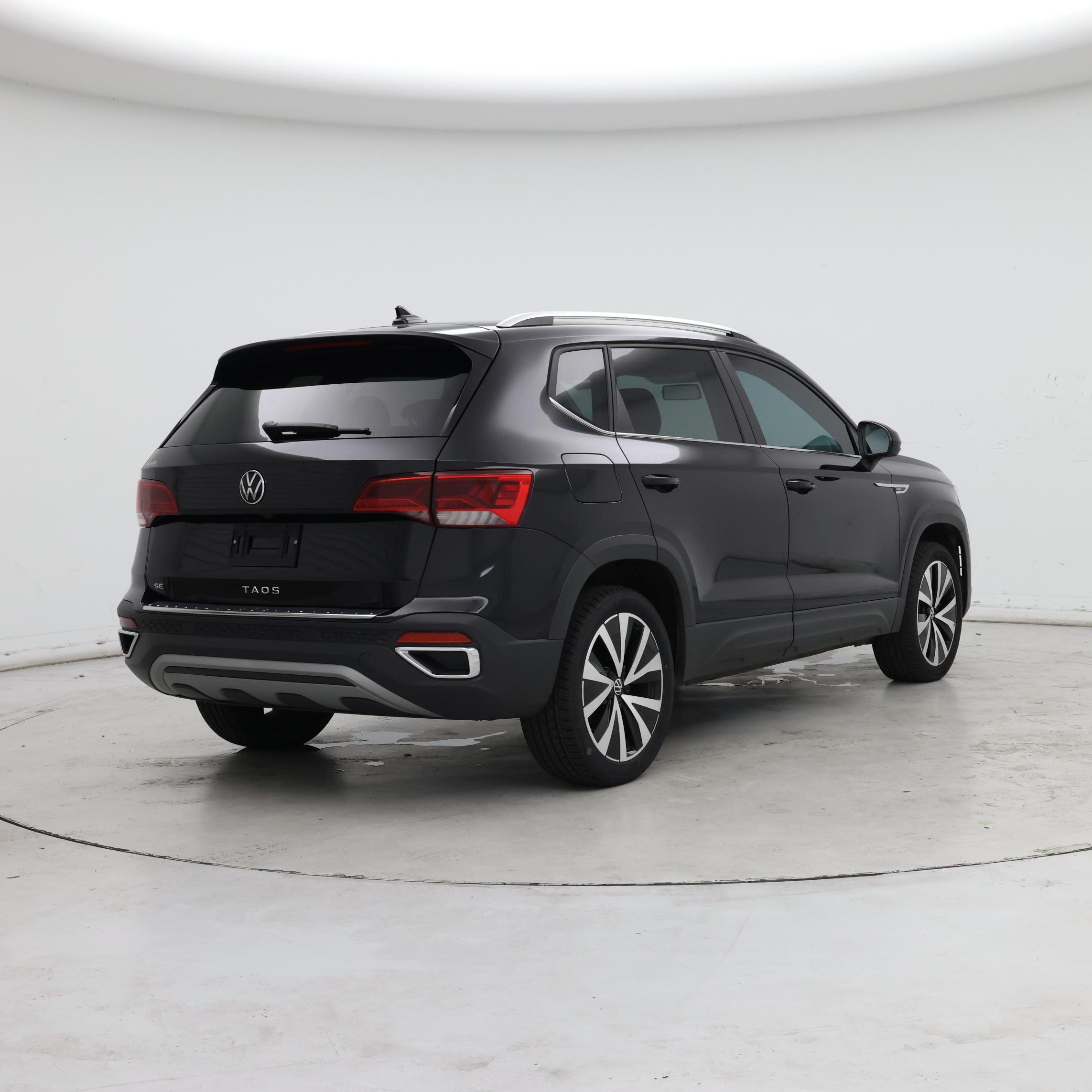 Thumbnail: 2022 Volkswagen Taos - 8