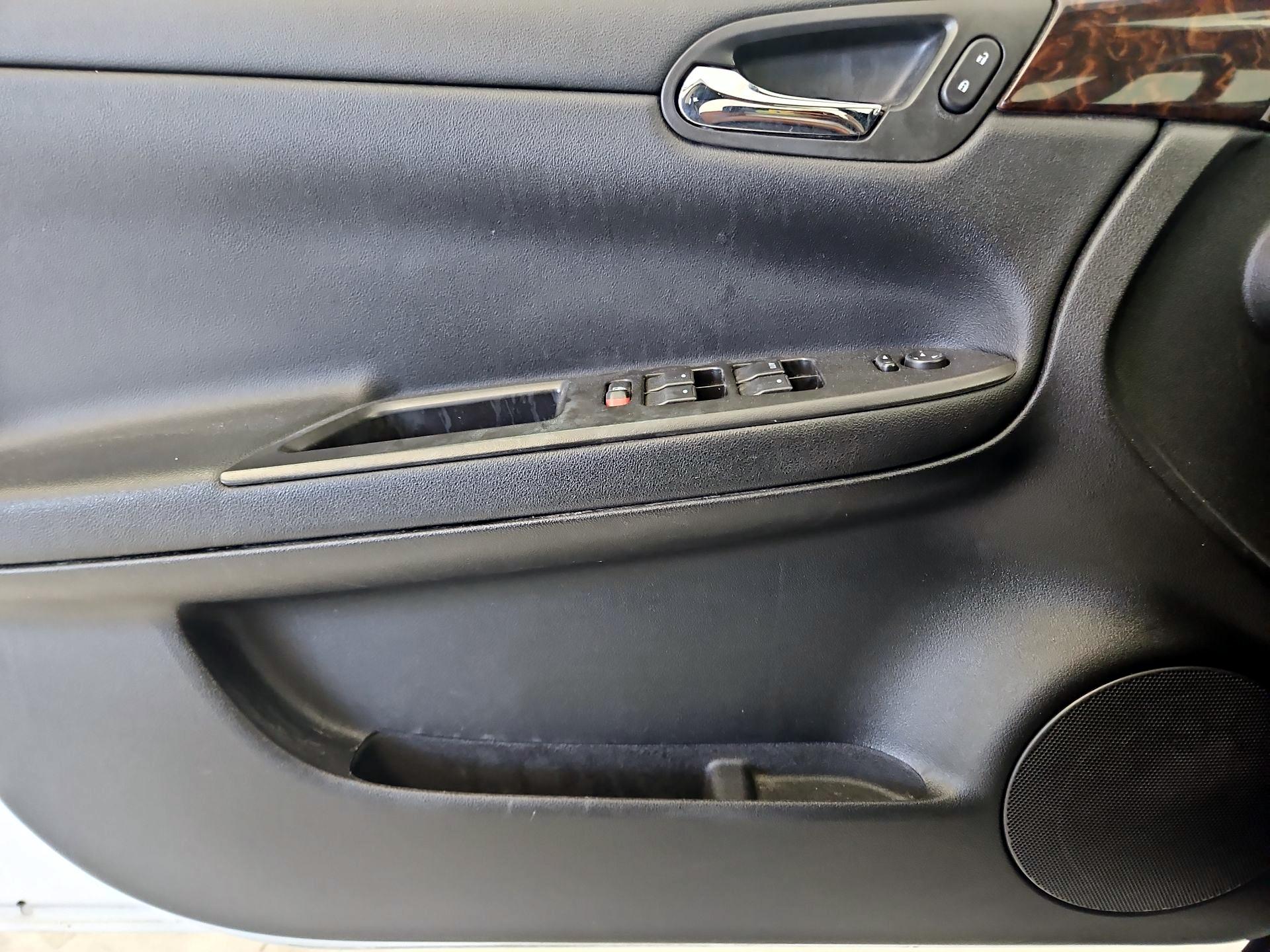 Thumbnail: 2014 Chevrolet Impala - 12