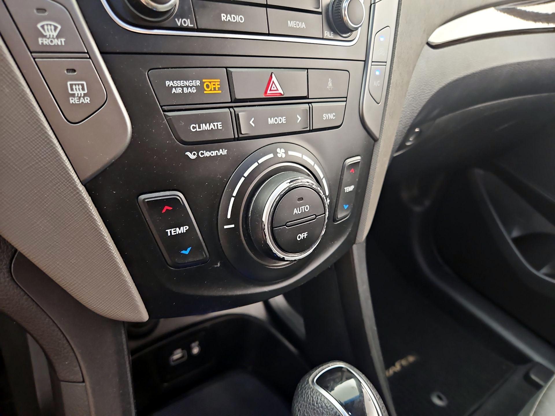 Thumbnail: 2018 Hyundai Santa Fe - 16