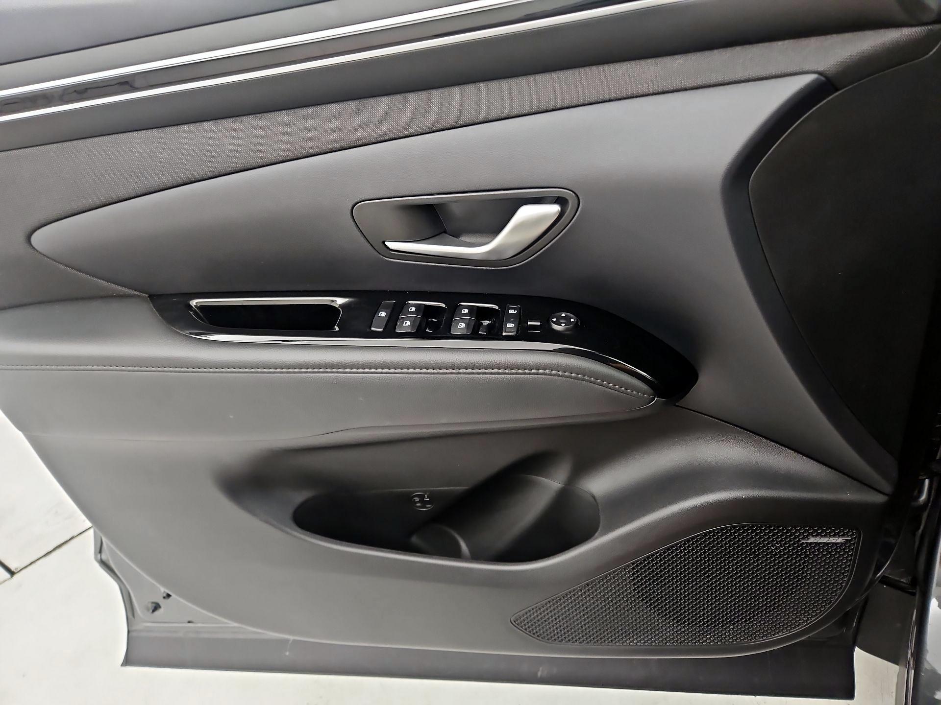 Thumbnail: 2023 Hyundai Tucson - 12