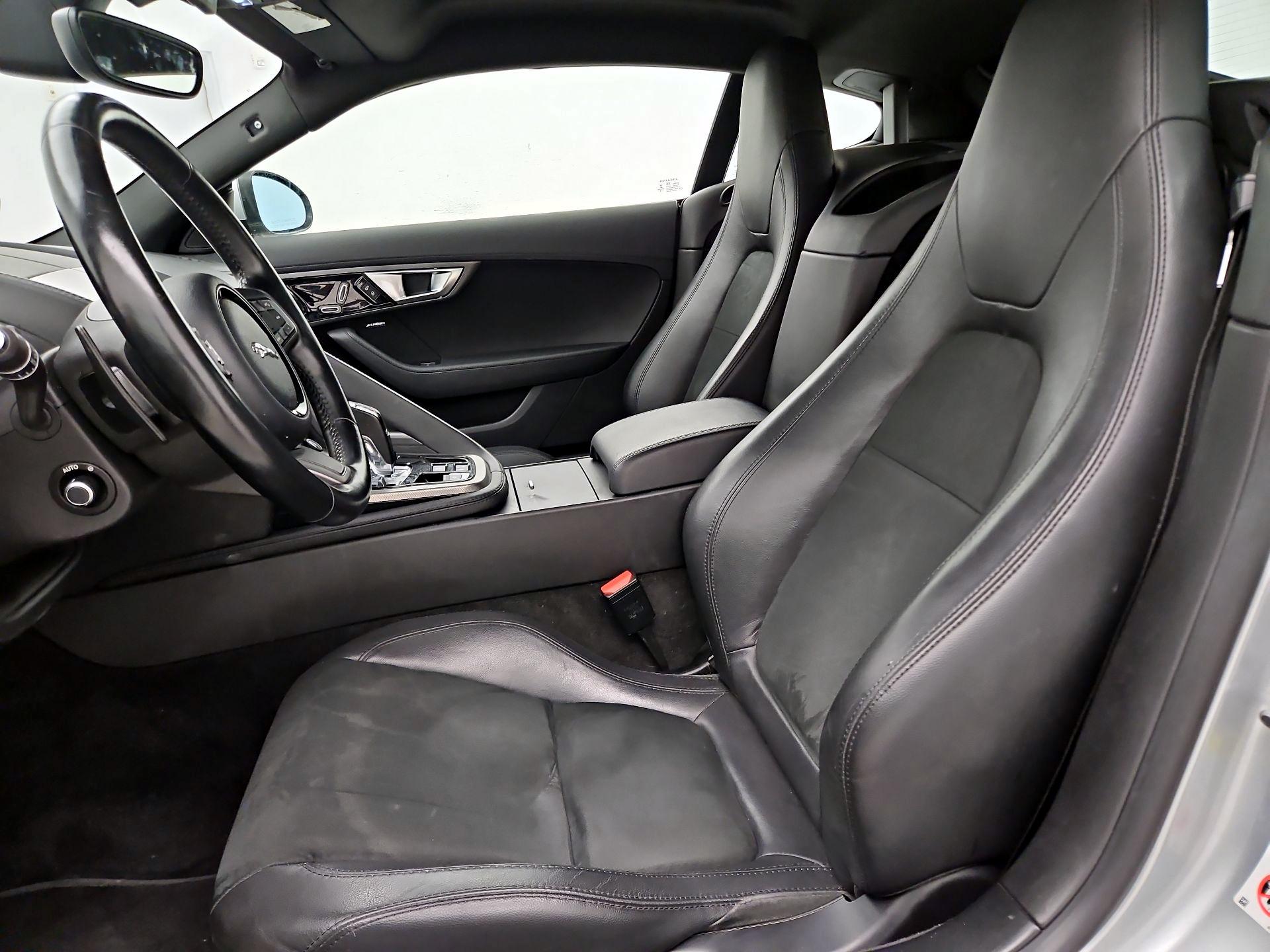 Thumbnail: 2017 Jaguar F-Type - 11