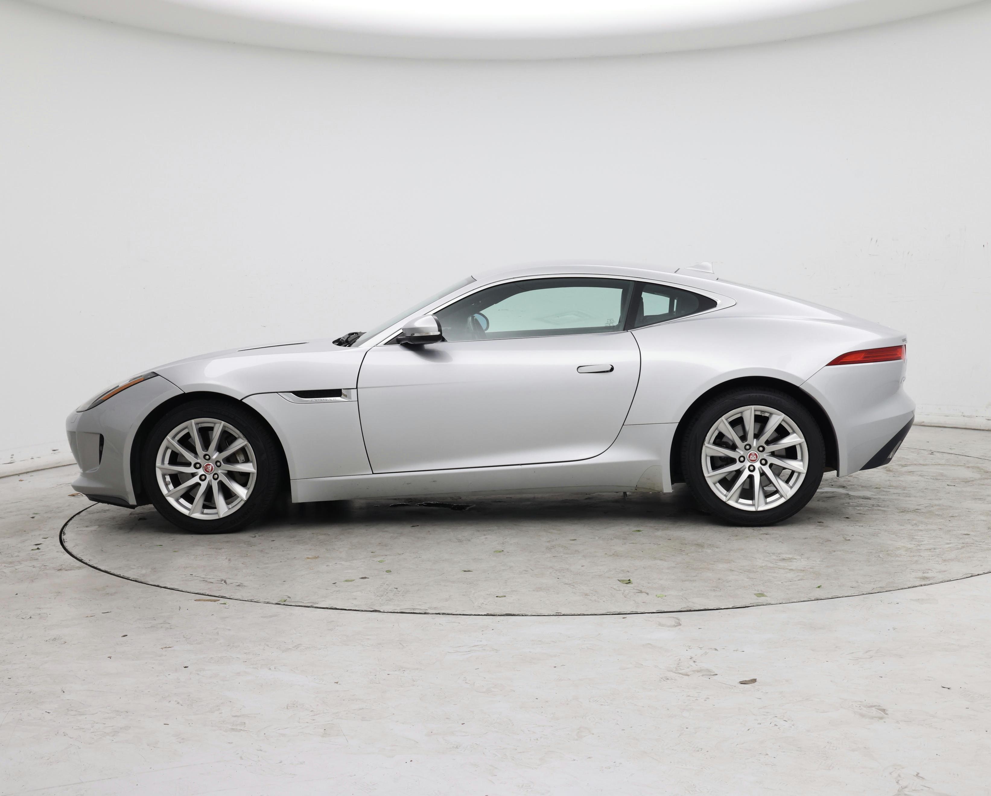 Thumbnail: 2017 Jaguar F-Type - 3