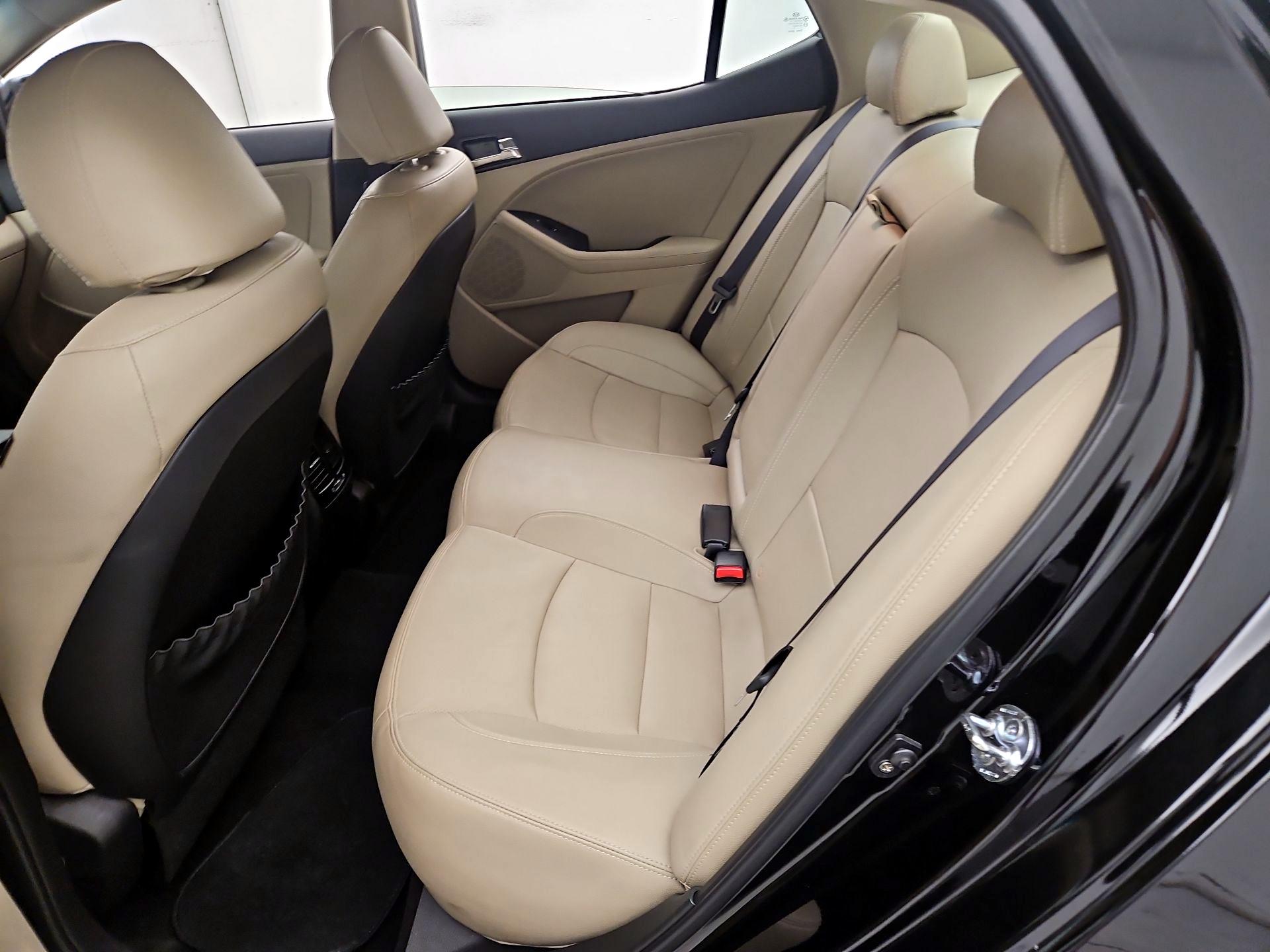 Thumbnail: 2013 Kia Optima - 19