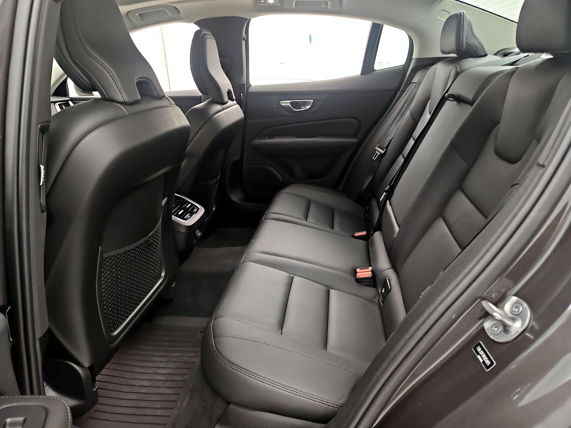 Thumbnail: 2023 Volvo S60 - 19