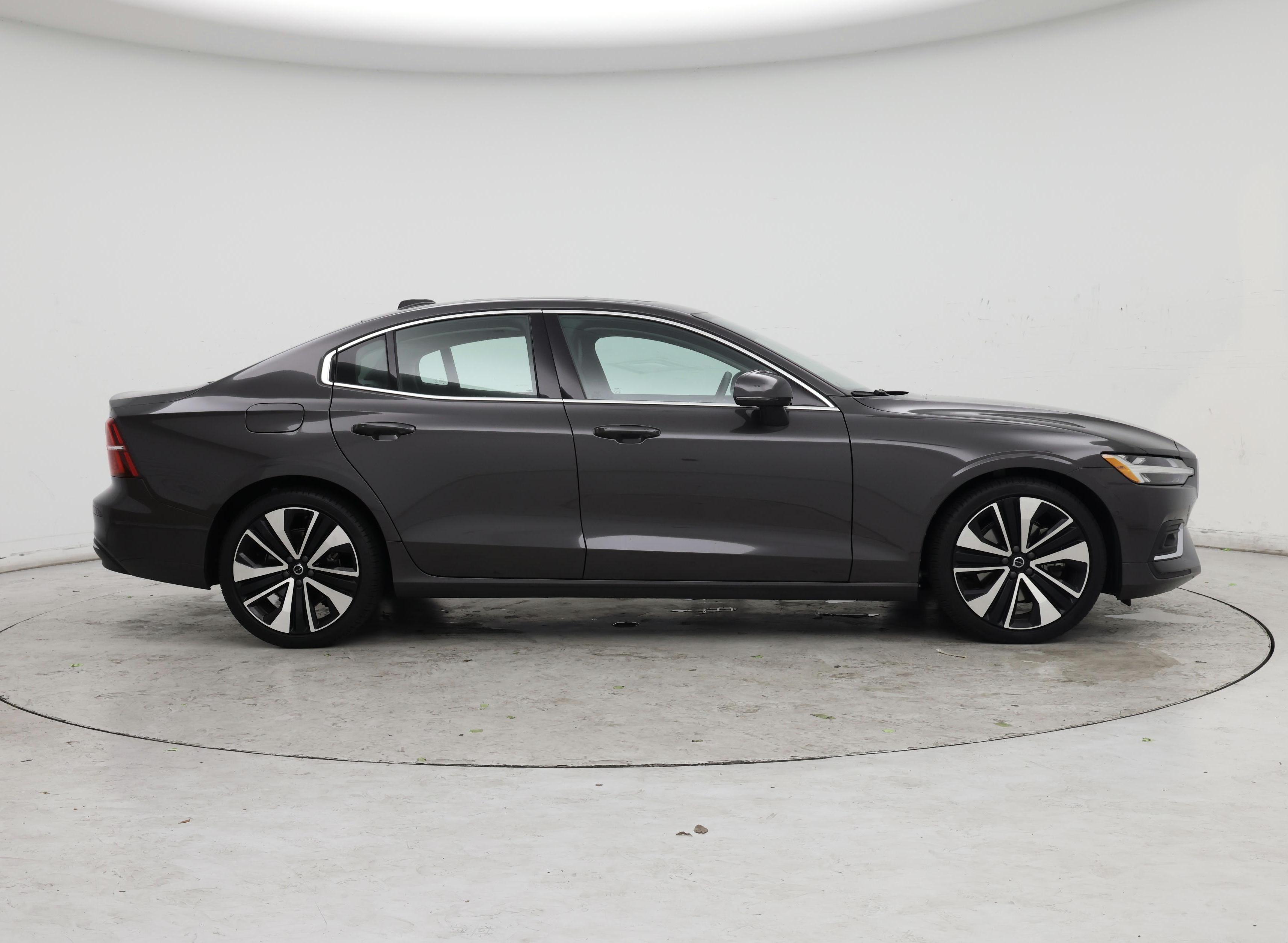 Thumbnail: 2023 Volvo S60 - 7