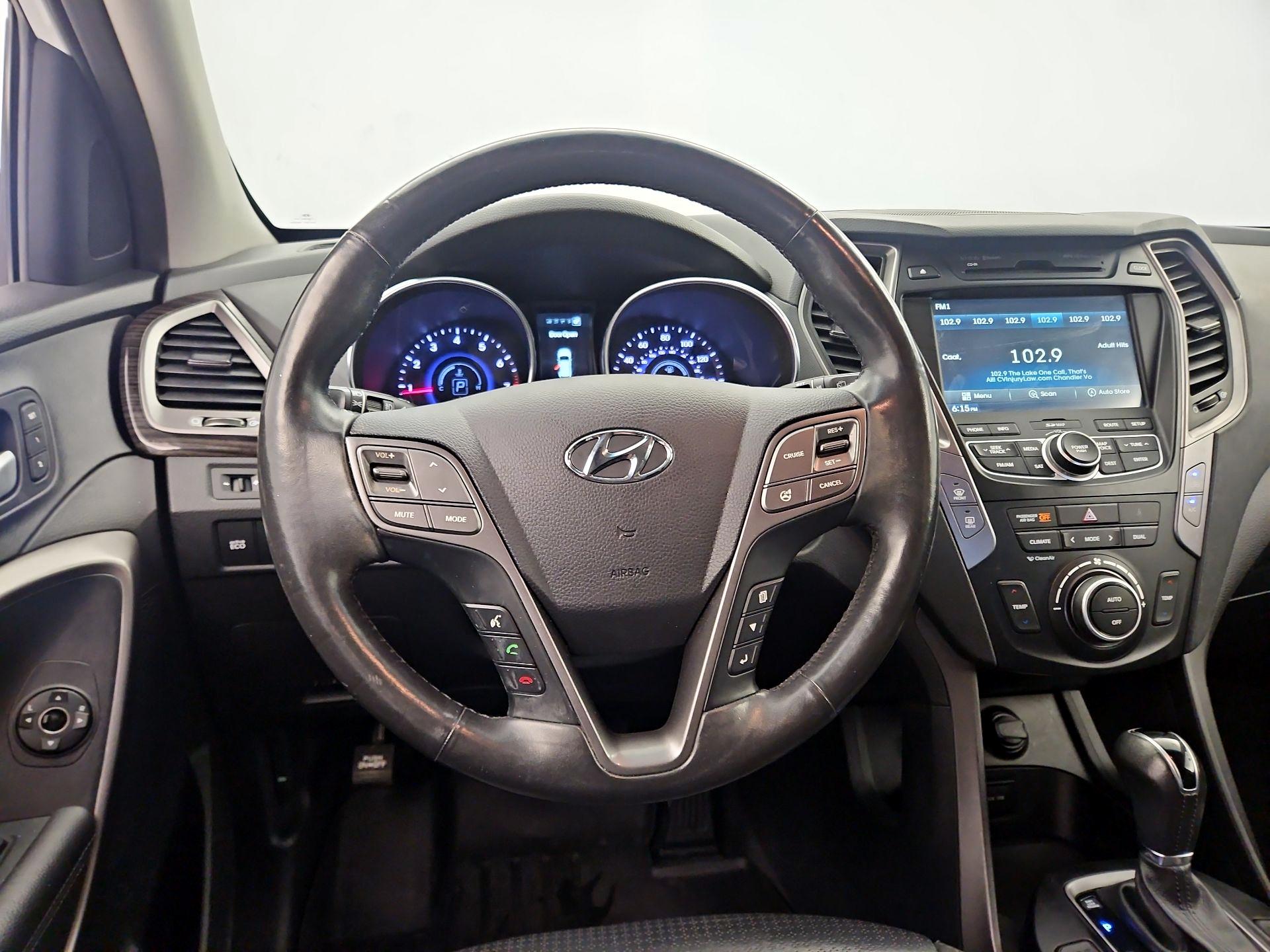 Thumbnail: 2015 Hyundai Santa Fe - 10