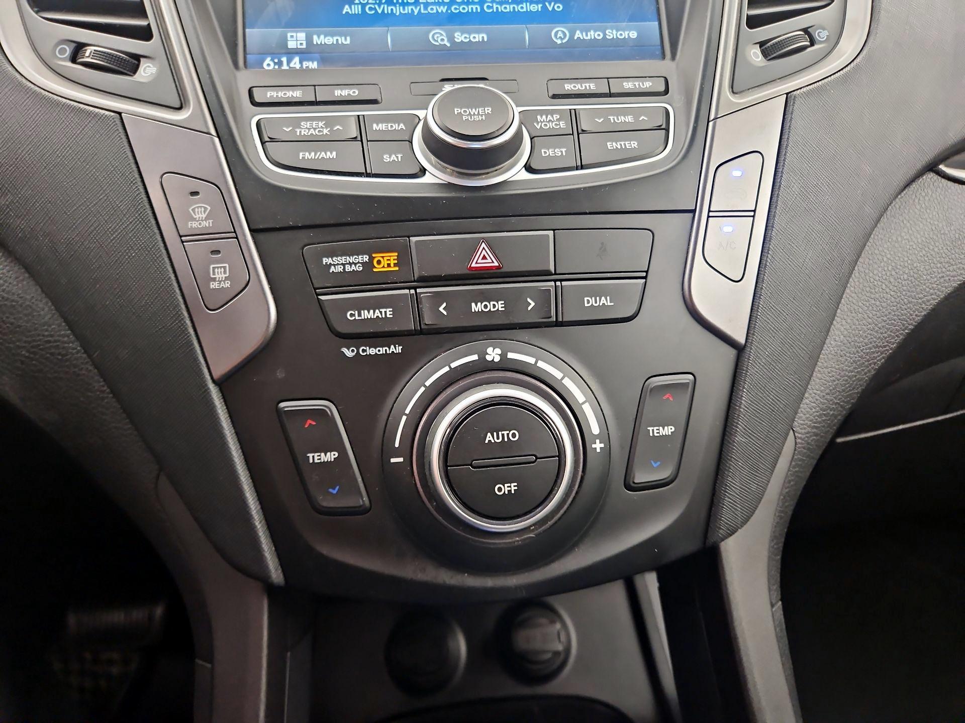 Thumbnail: 2015 Hyundai Santa Fe - 16