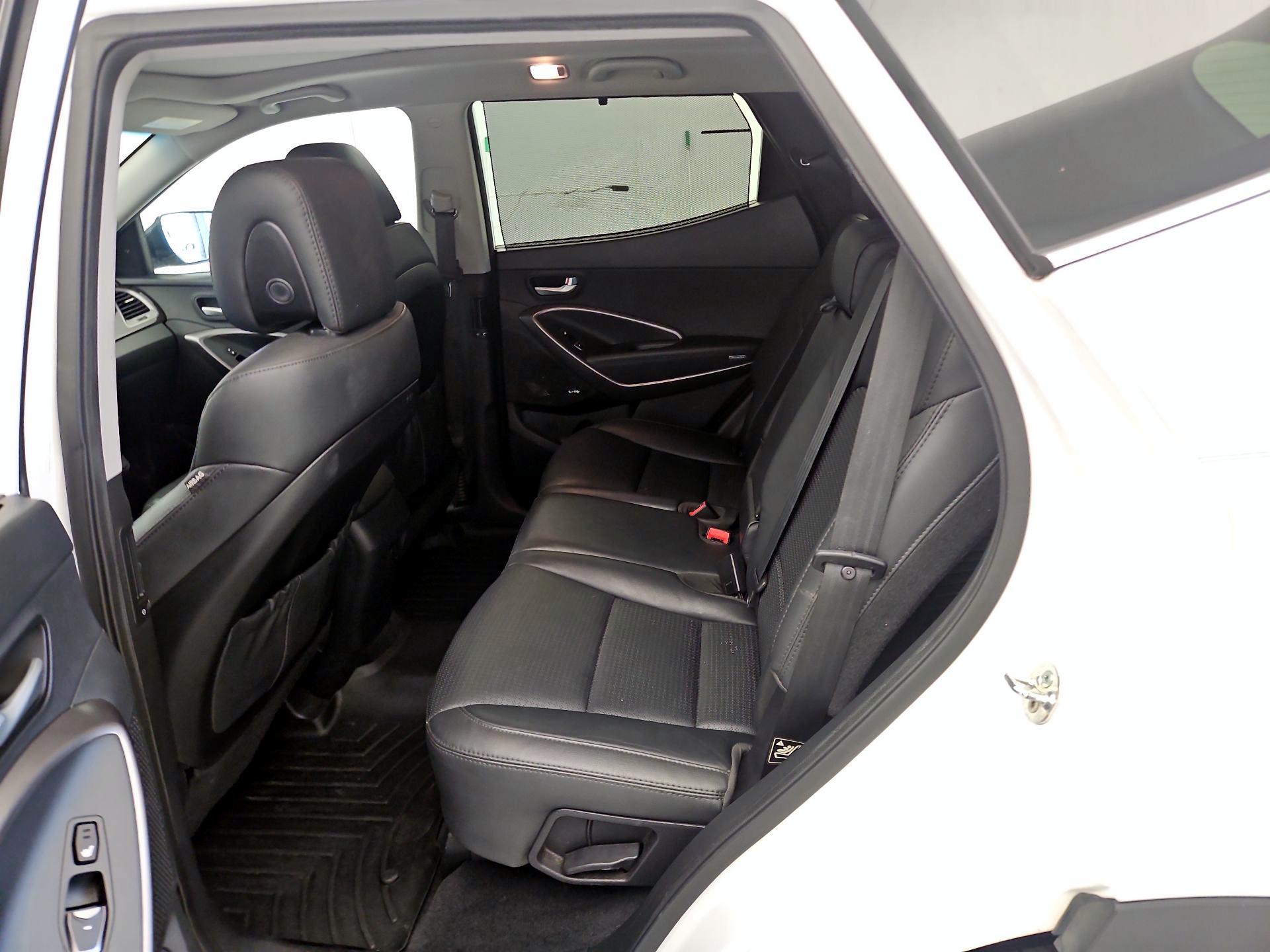 Thumbnail: 2015 Hyundai Santa Fe - 19