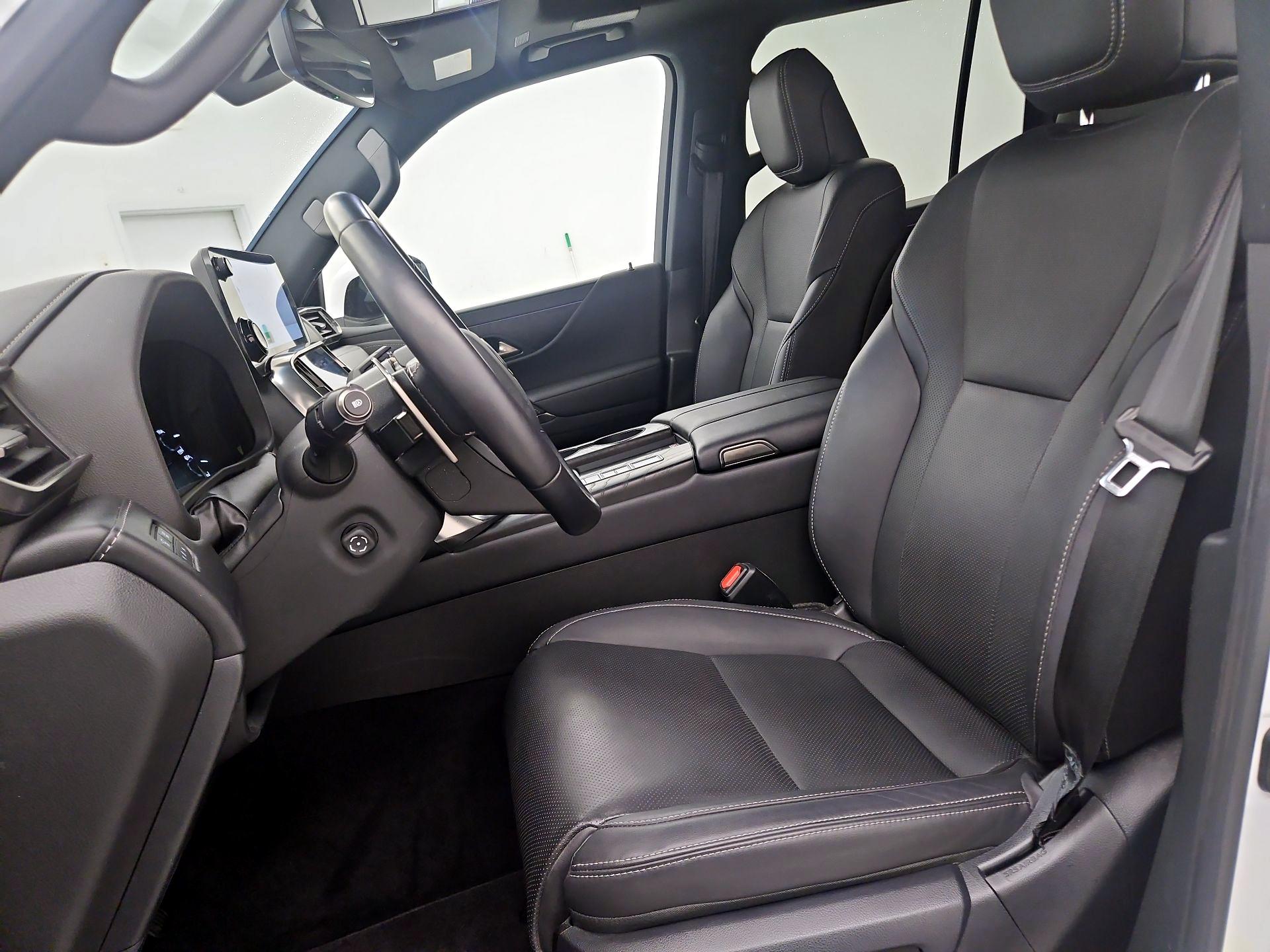 Thumbnail: 2022 Lexus LX - 11