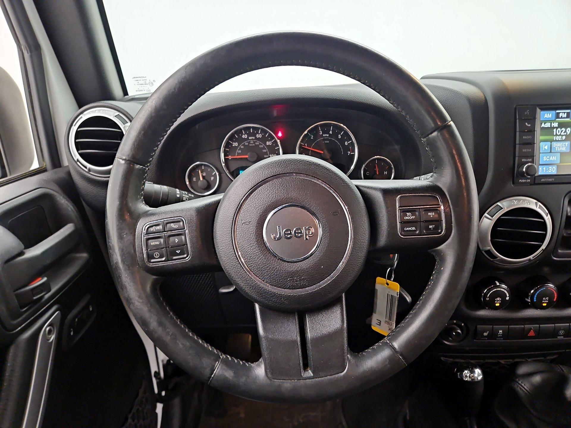 Thumbnail: 2016 Jeep Wrangler - 10