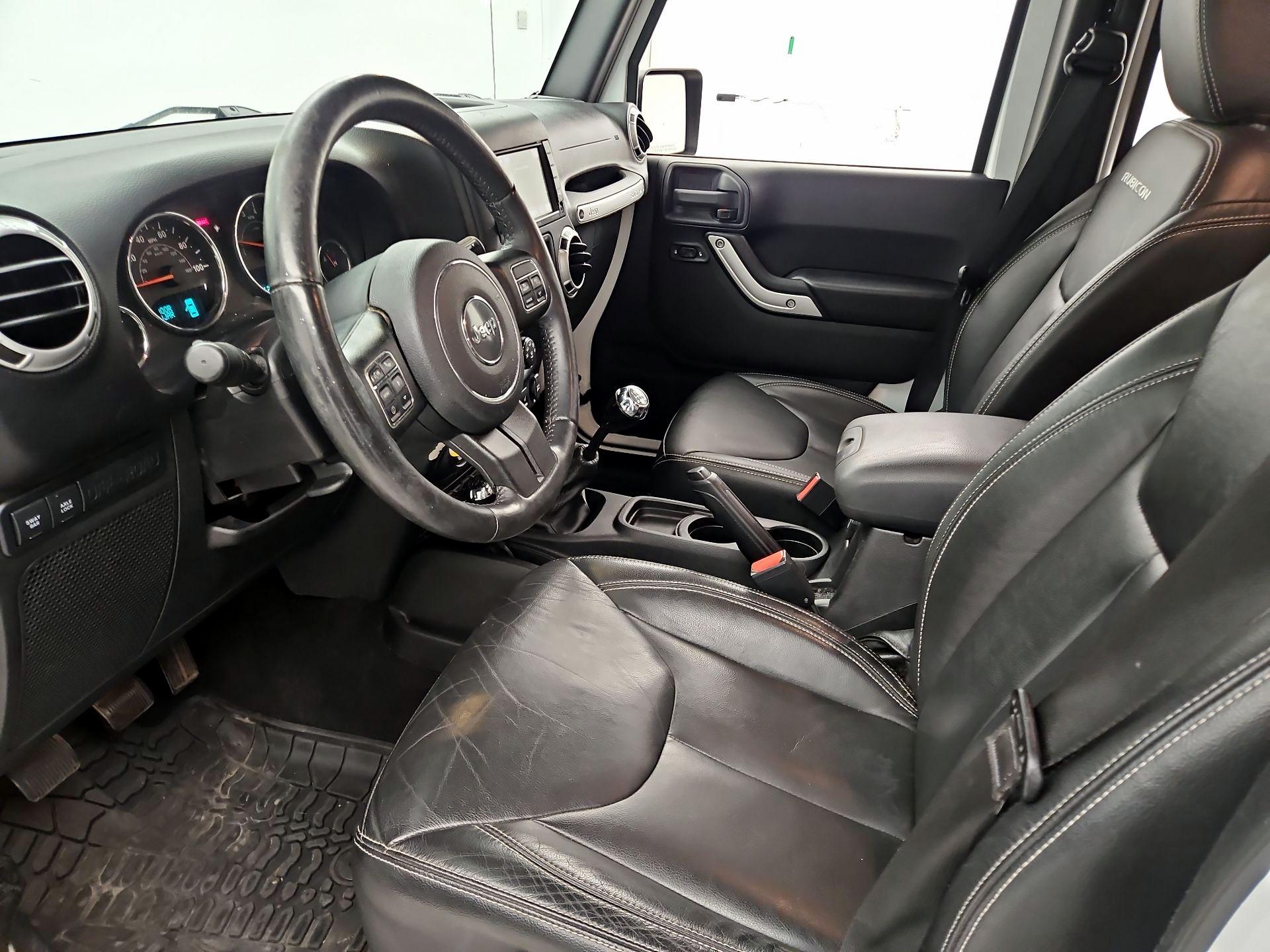 Thumbnail: 2016 Jeep Wrangler - 11