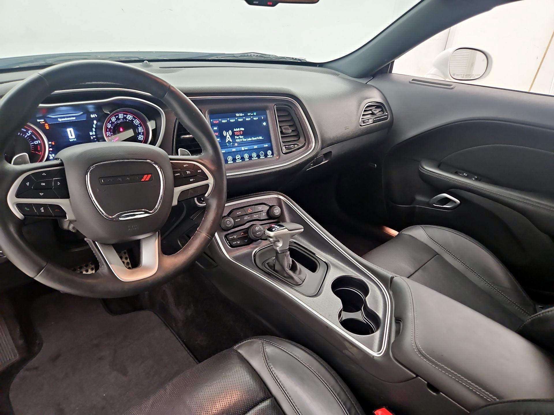 Thumbnail: 2017 Dodge Challenger - 9