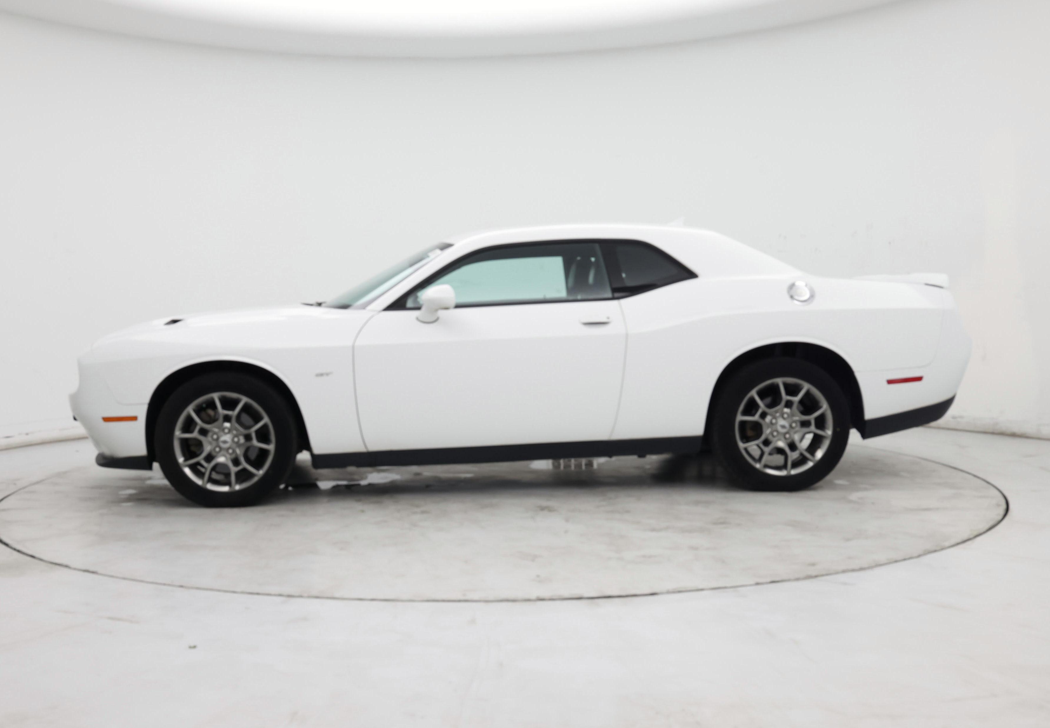 Thumbnail: 2017 Dodge Challenger - 3