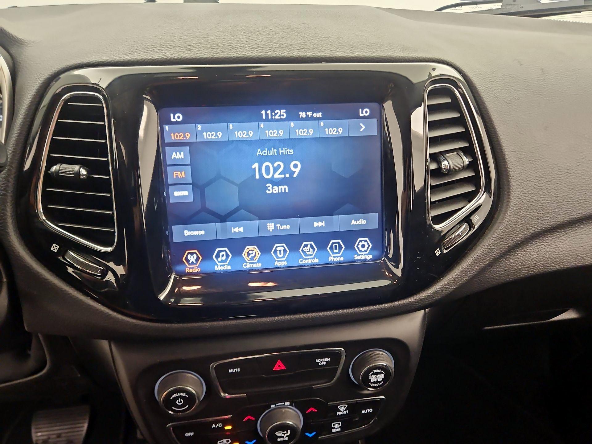 Thumbnail: 2019 Jeep Compass - 15