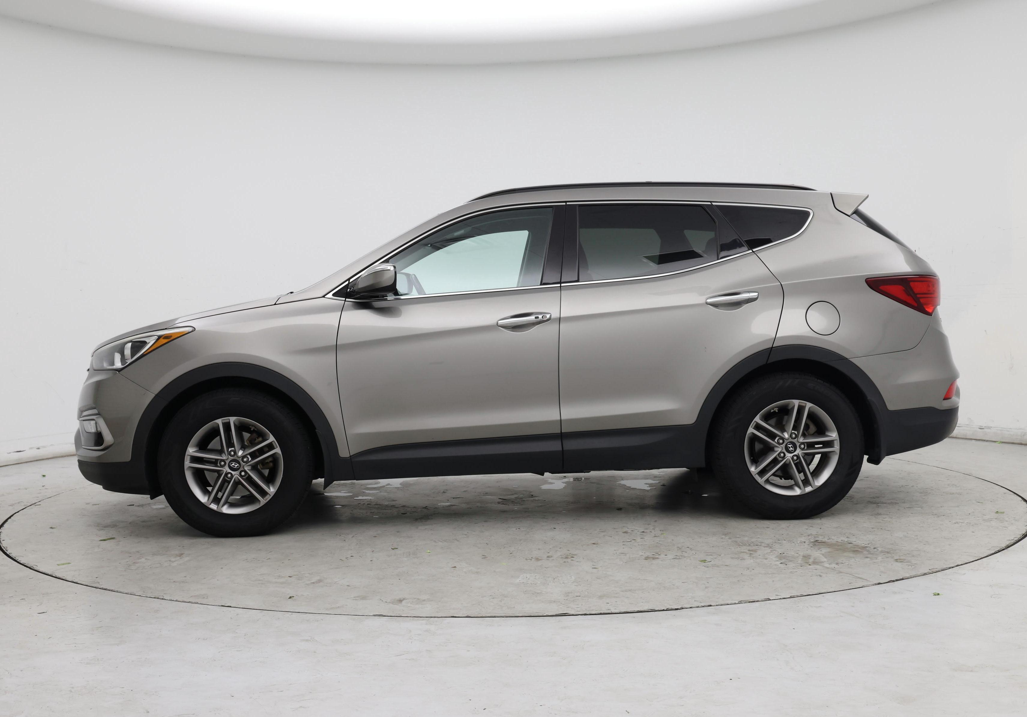 Thumbnail: 2017 Hyundai Santa Fe - 3