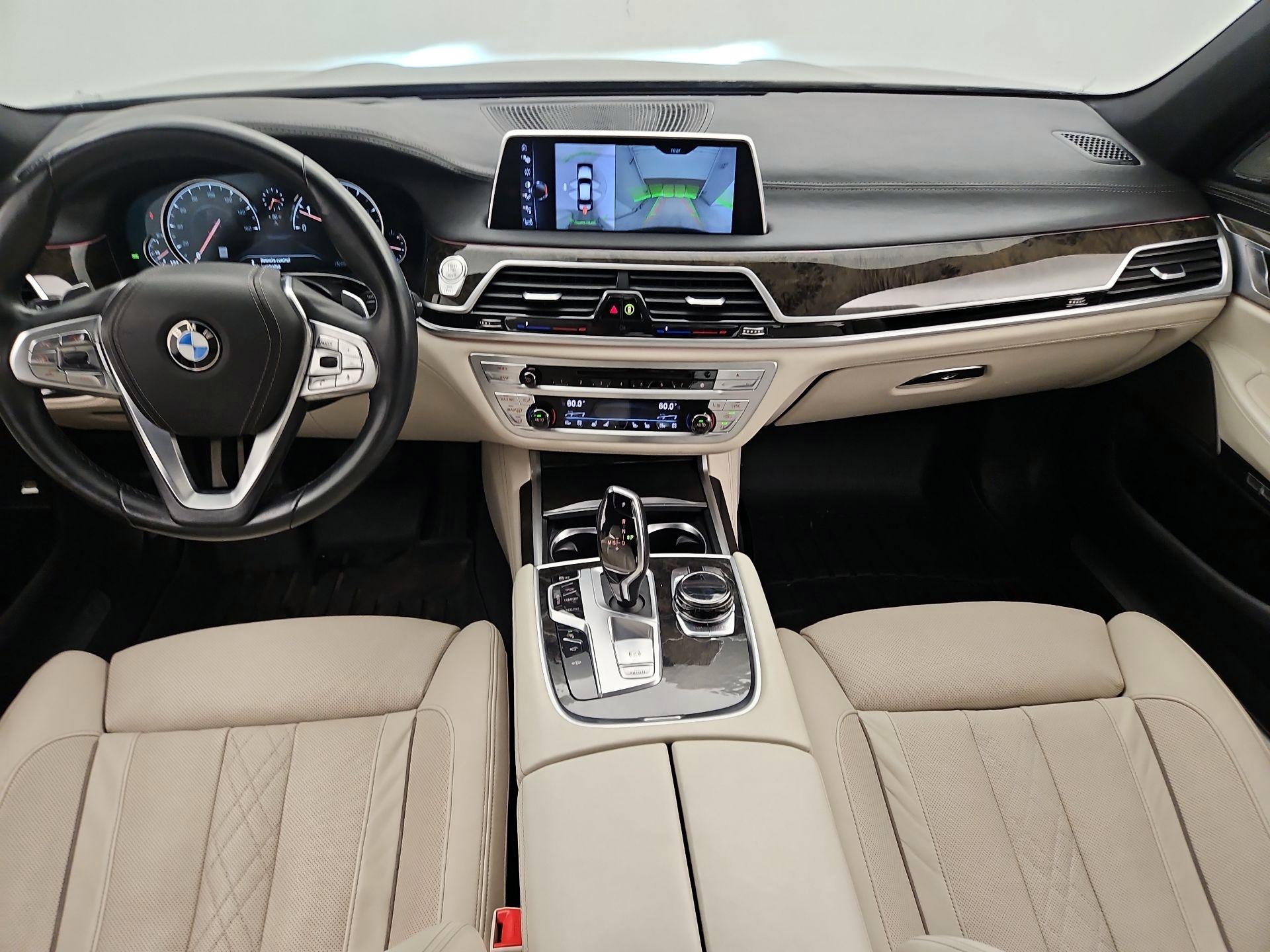 Thumbnail: 2016 BMW 7 Series - 9