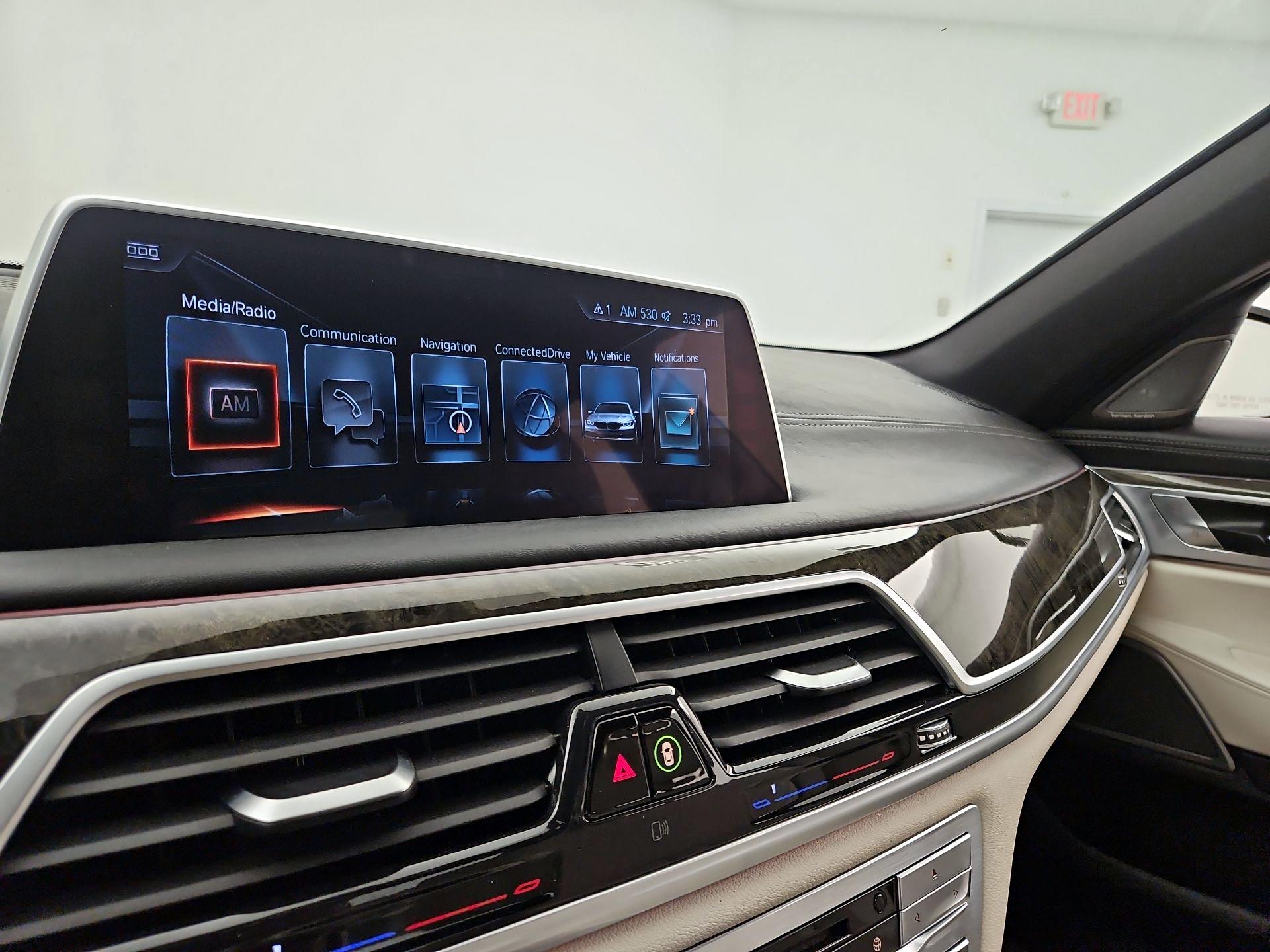 Thumbnail: 2016 BMW 7 Series - 15