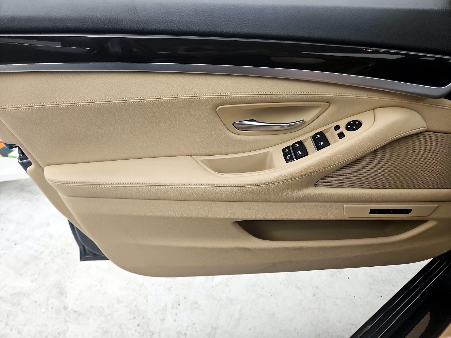 Thumbnail: 2013 BMW 5 Series - 12
