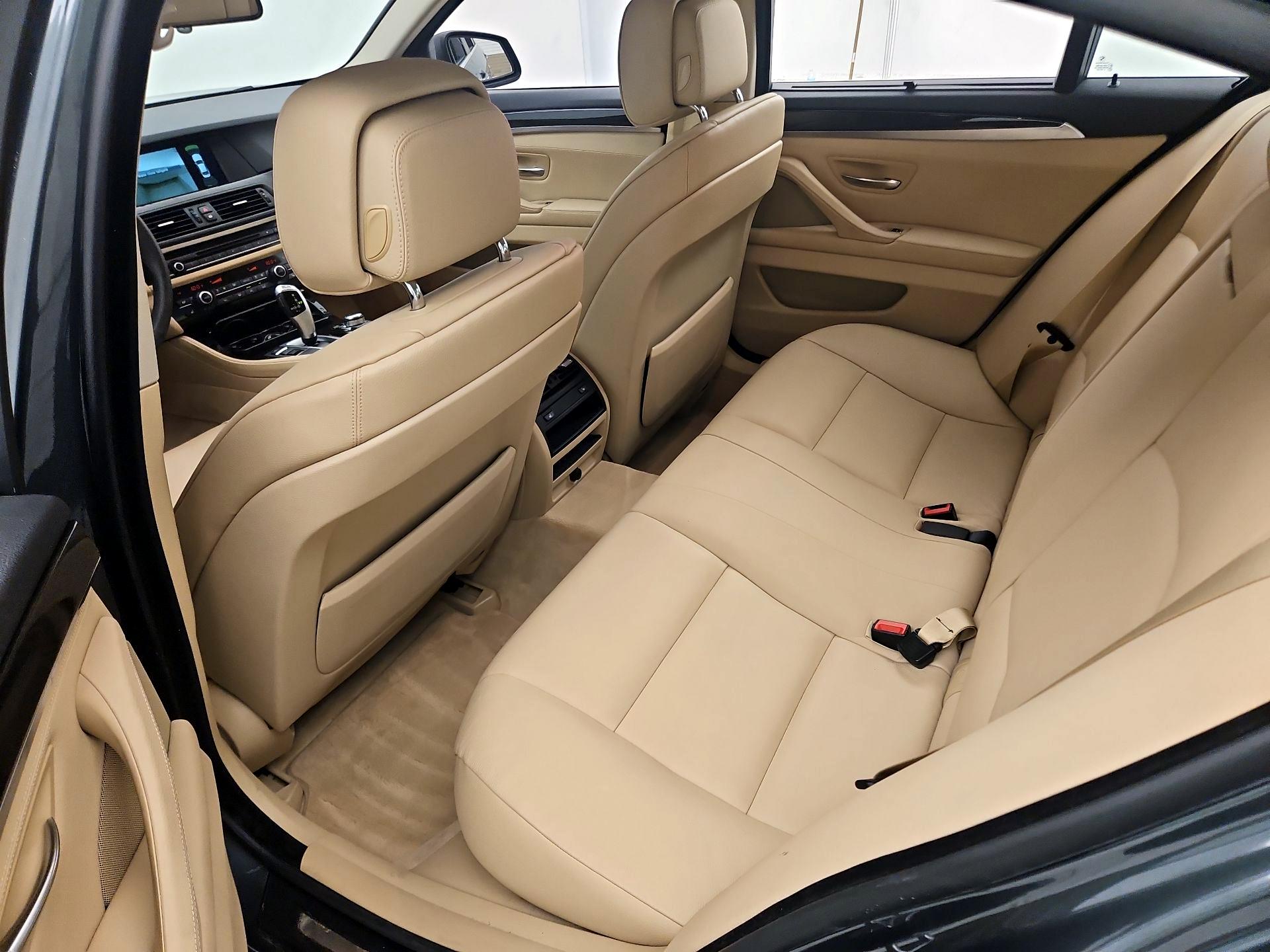 Thumbnail: 2013 BMW 5 Series - 19