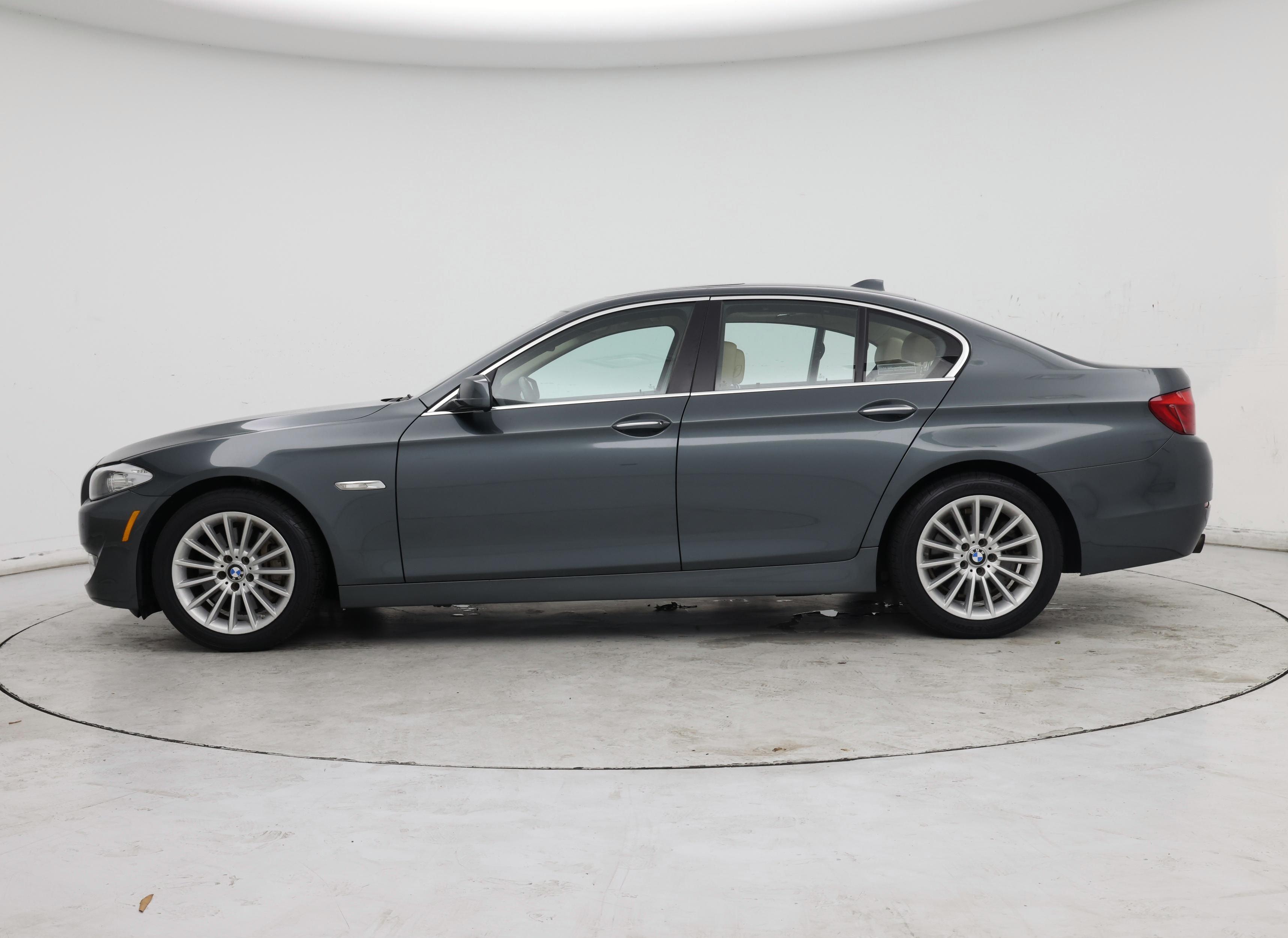 Thumbnail: 2013 BMW 5 Series - 3