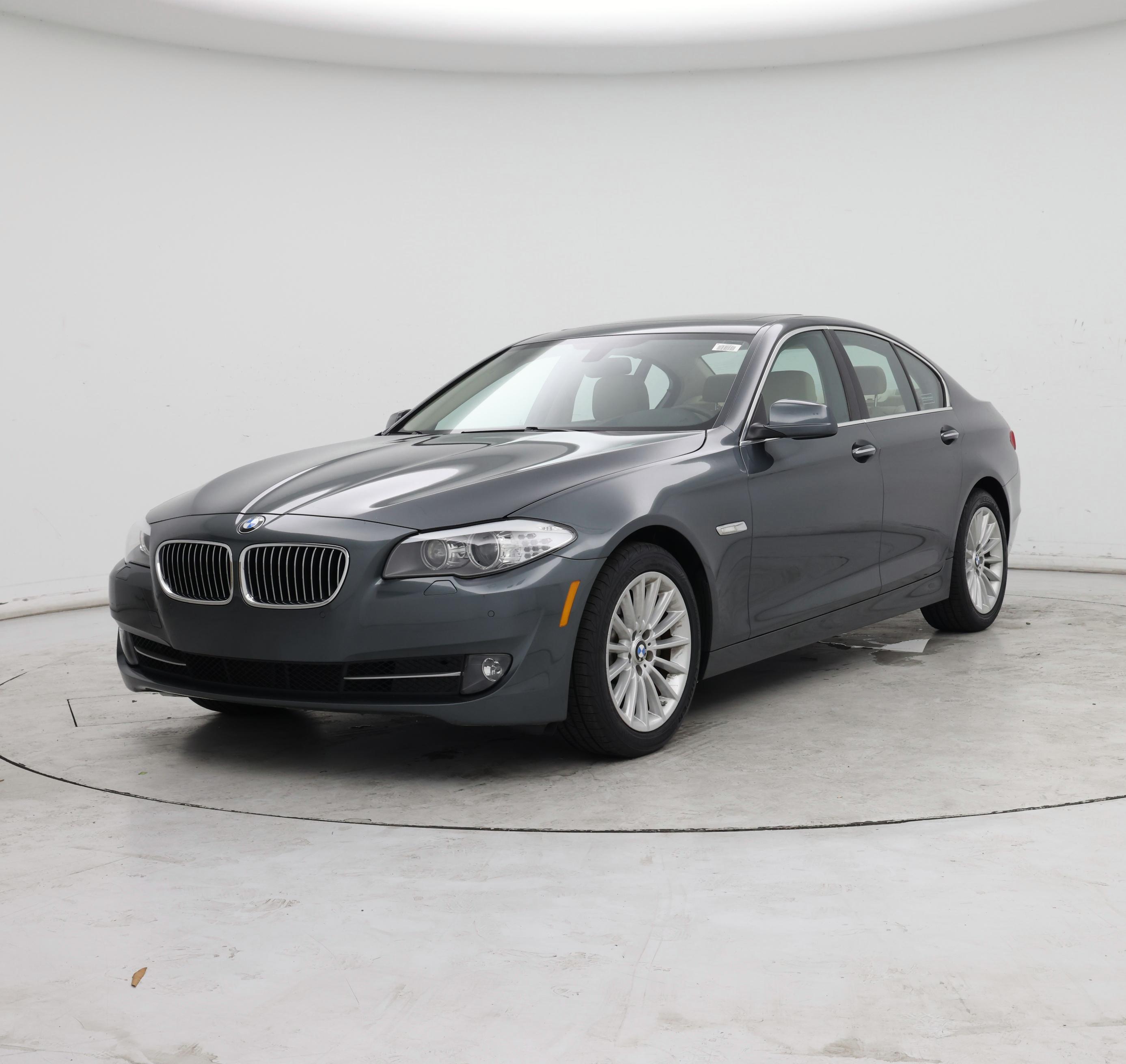 Thumbnail: 2013 BMW 5 Series - 4
