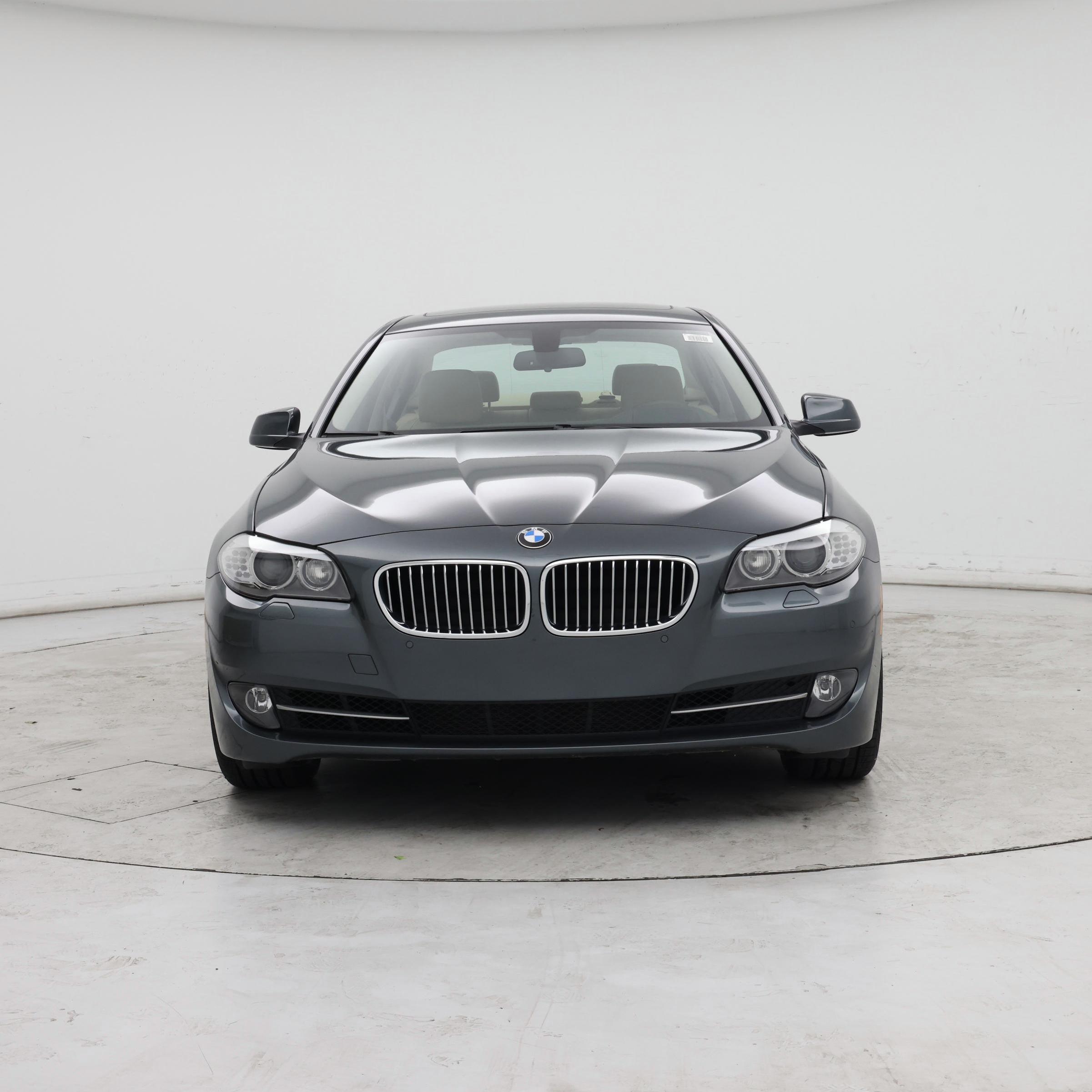Thumbnail: 2013 BMW 5 Series - 5
