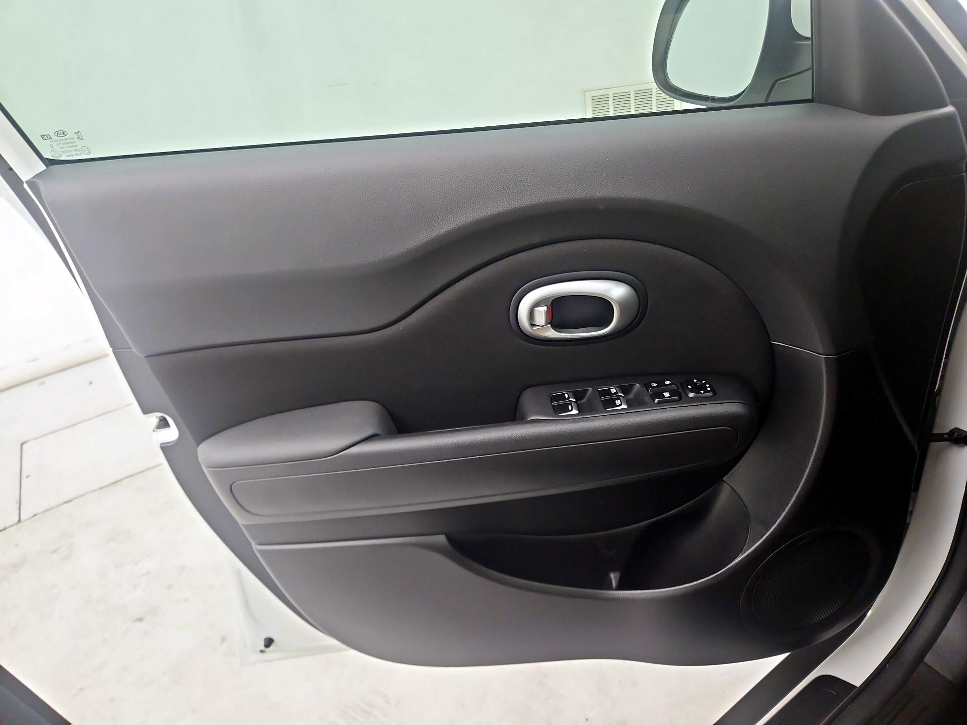 Thumbnail: 2019 Kia Soul - 12