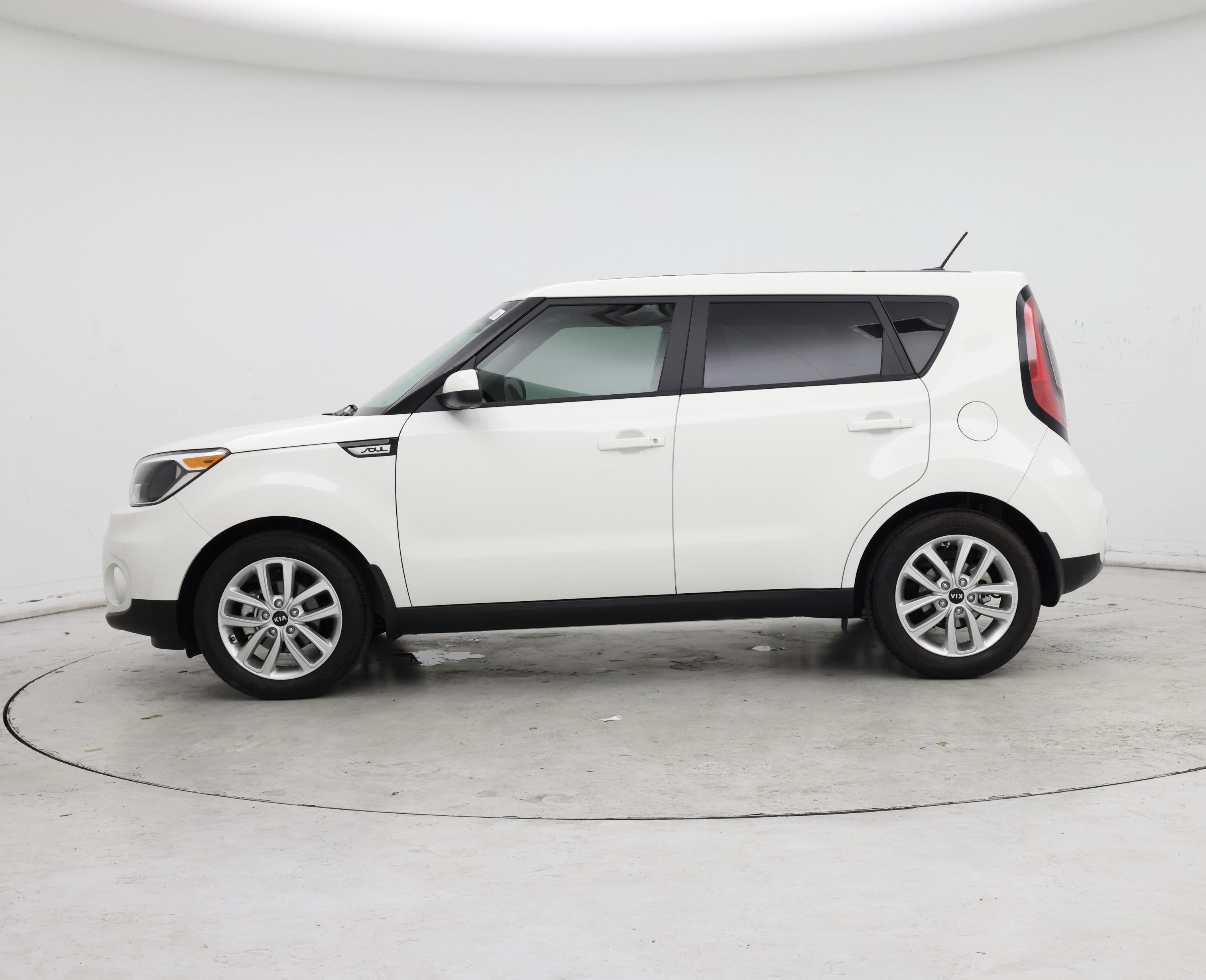 Thumbnail: 2019 Kia Soul - 3