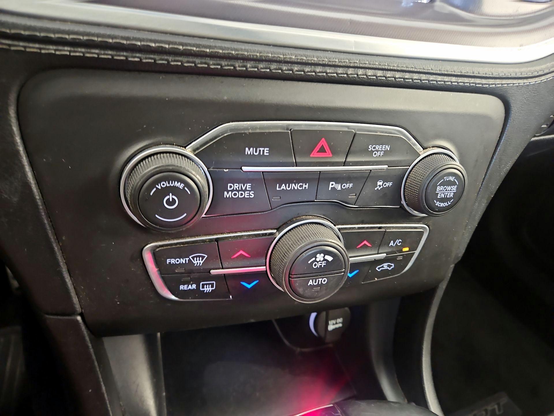 Thumbnail: 2021 Dodge Charger - 17