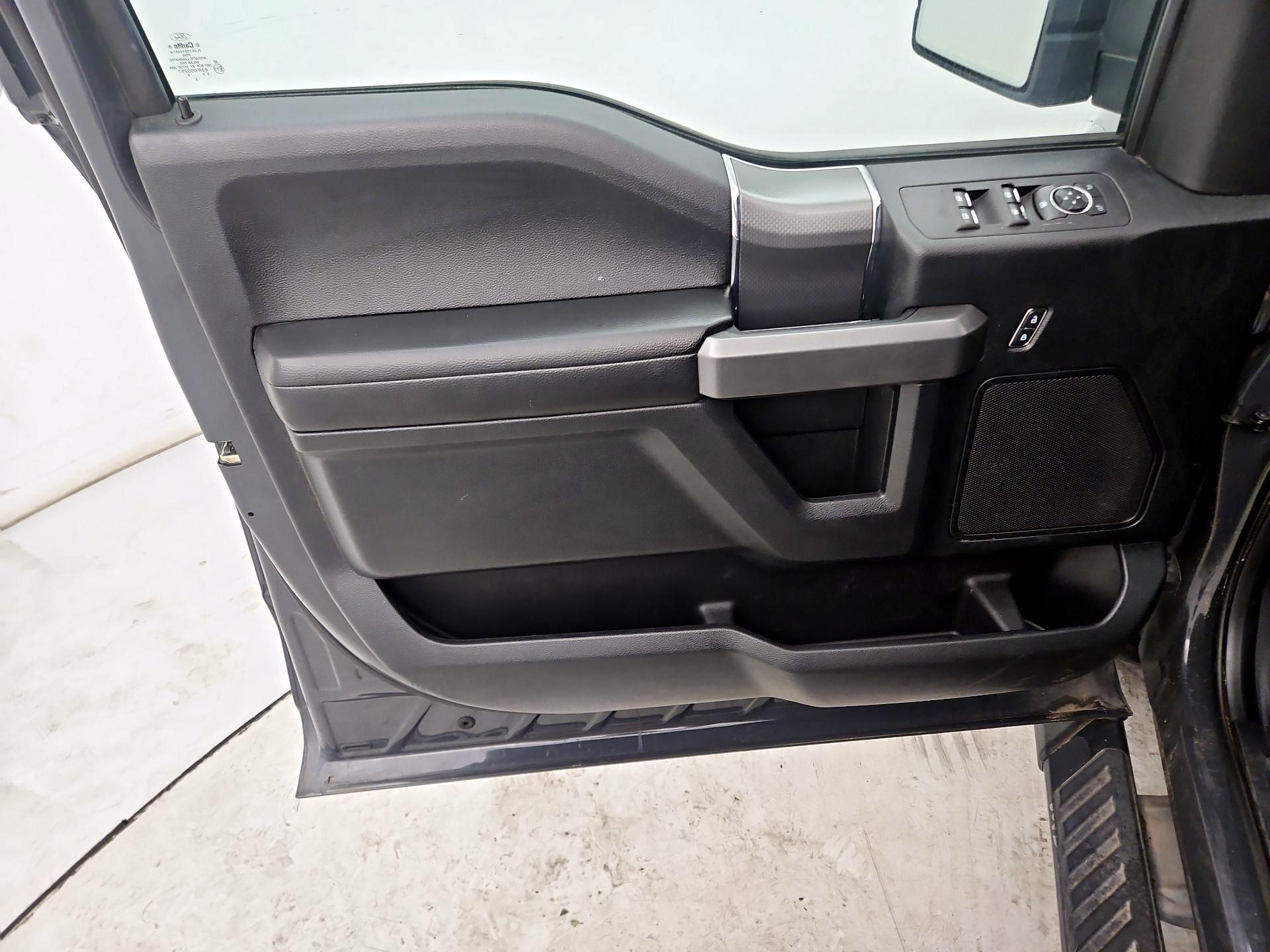Thumbnail: 2016 Ford F-150 - 12