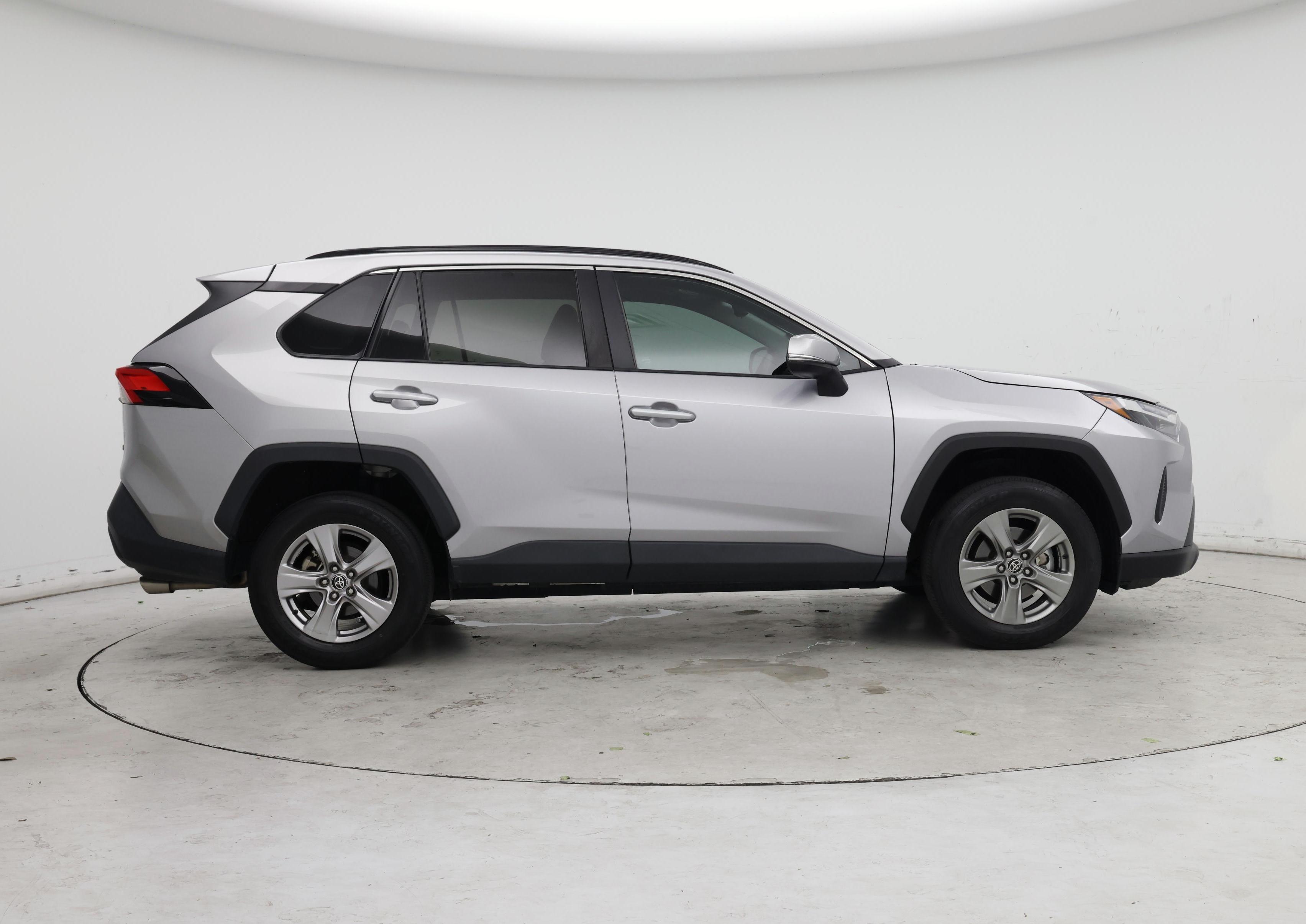 Thumbnail: 2022 Toyota RAV4 - 7