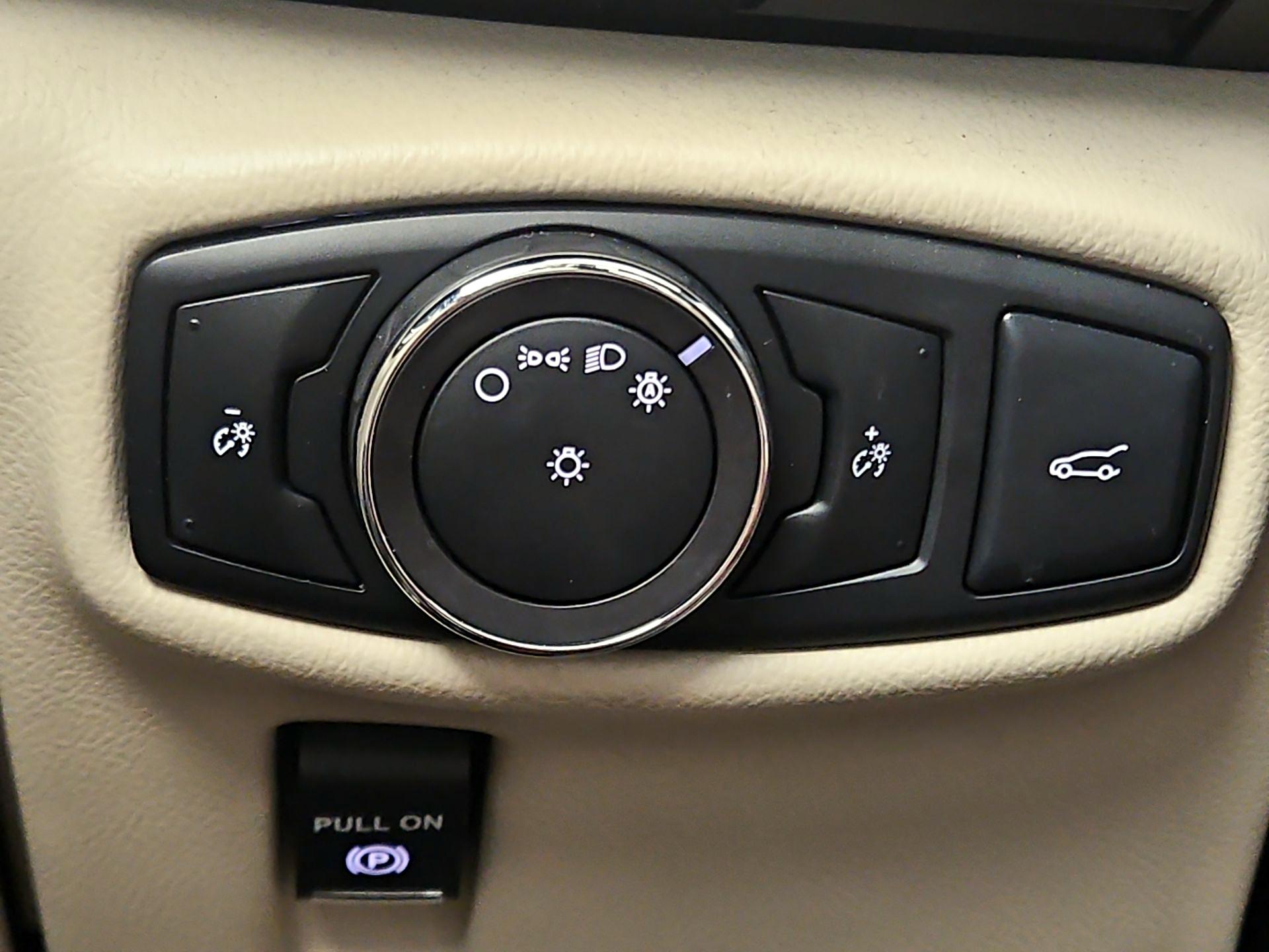 Thumbnail: 2018 Lincoln MKX - 13