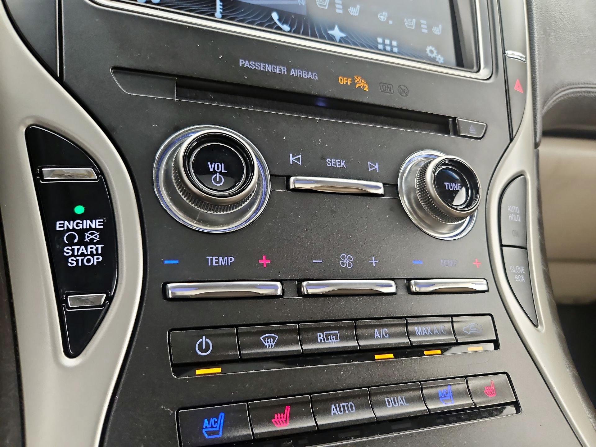 Thumbnail: 2018 Lincoln MKX - 17