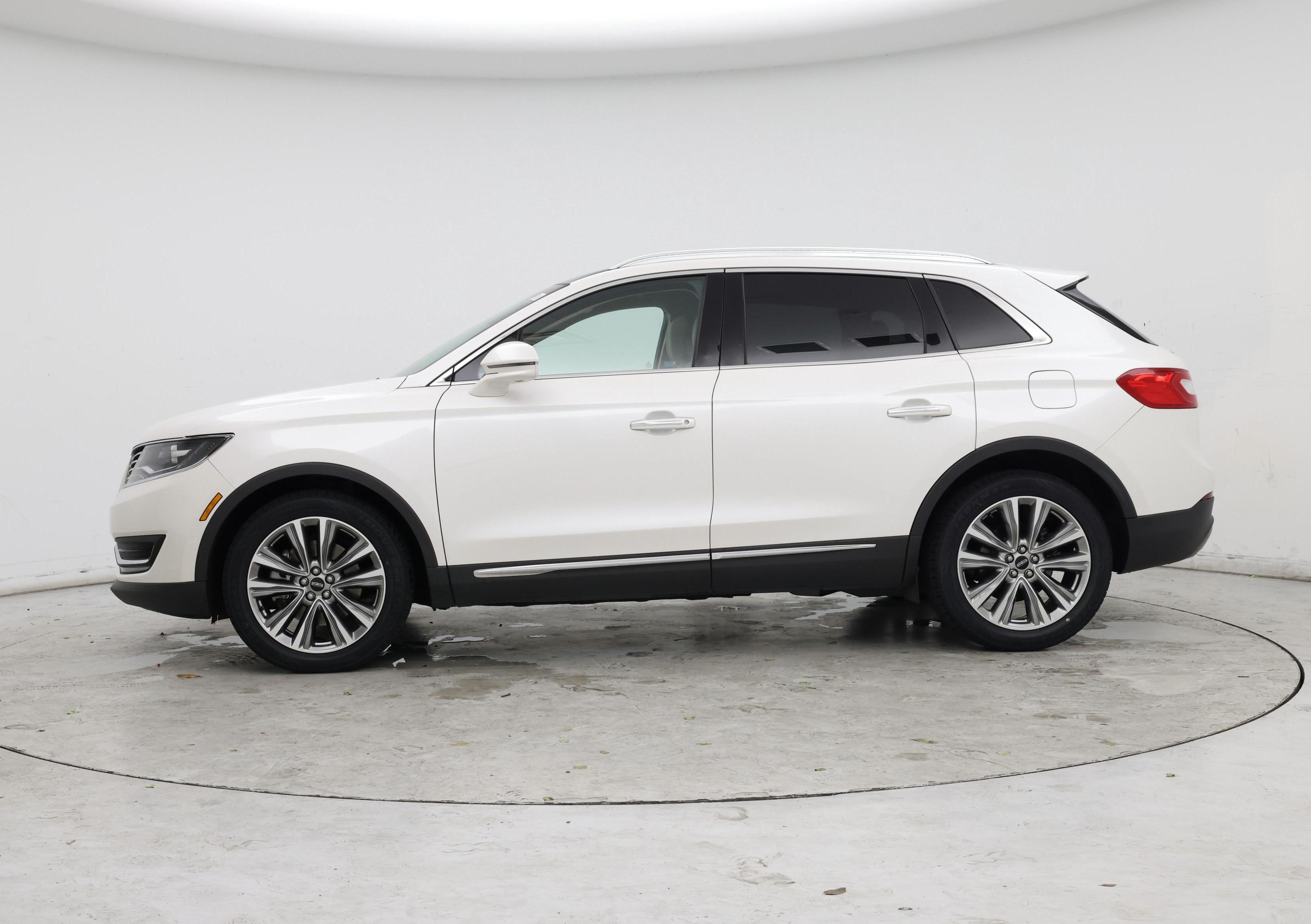 Thumbnail: 2018 Lincoln MKX - 3