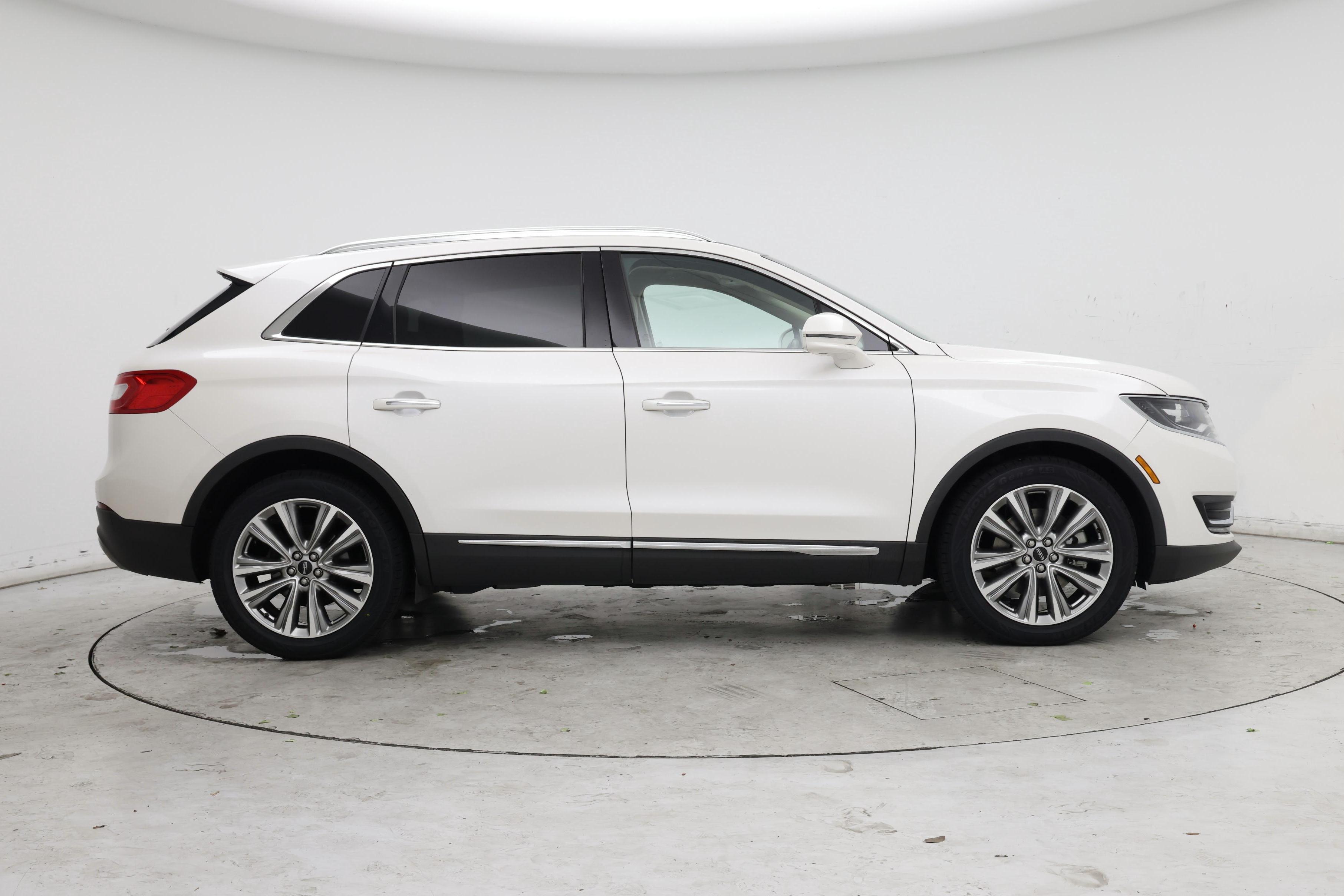 Thumbnail: 2018 Lincoln MKX - 7