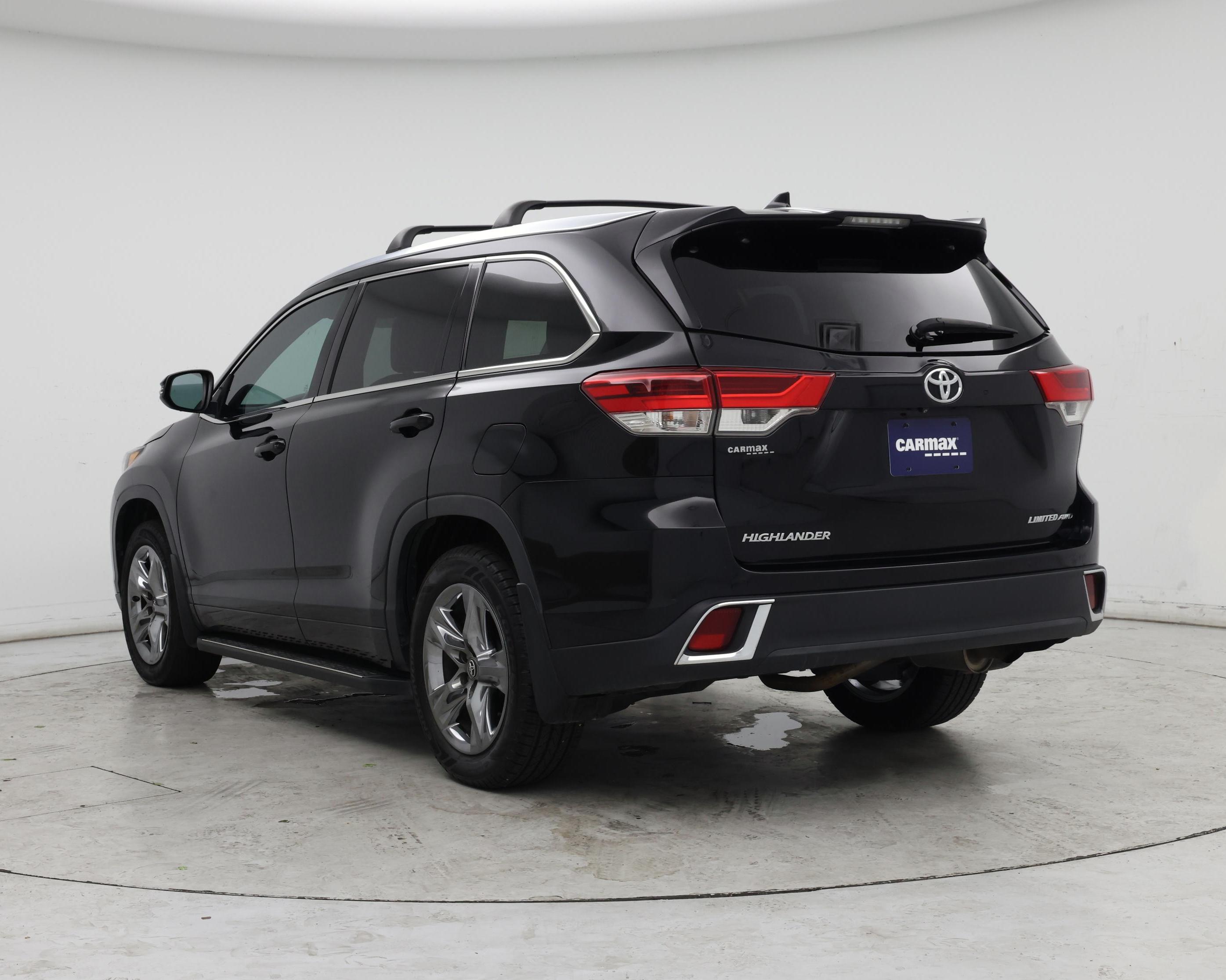 Thumbnail: 2018 Toyota Highlander - 2