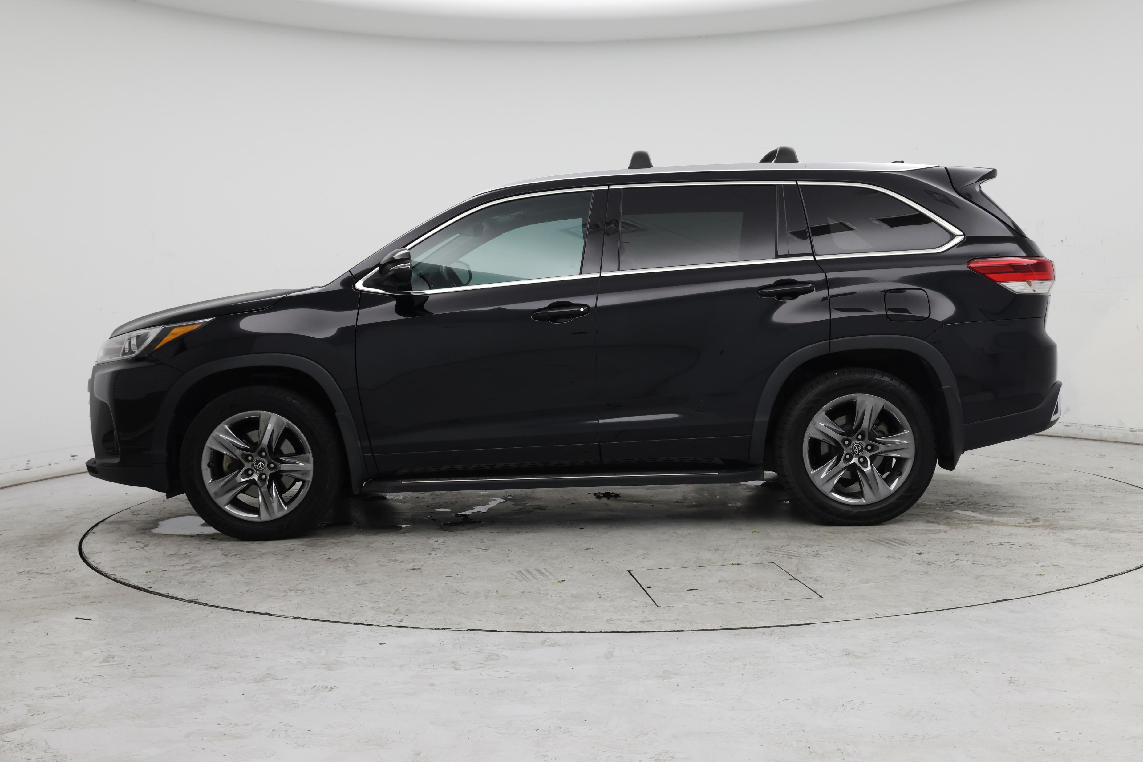 Thumbnail: 2018 Toyota Highlander - 3