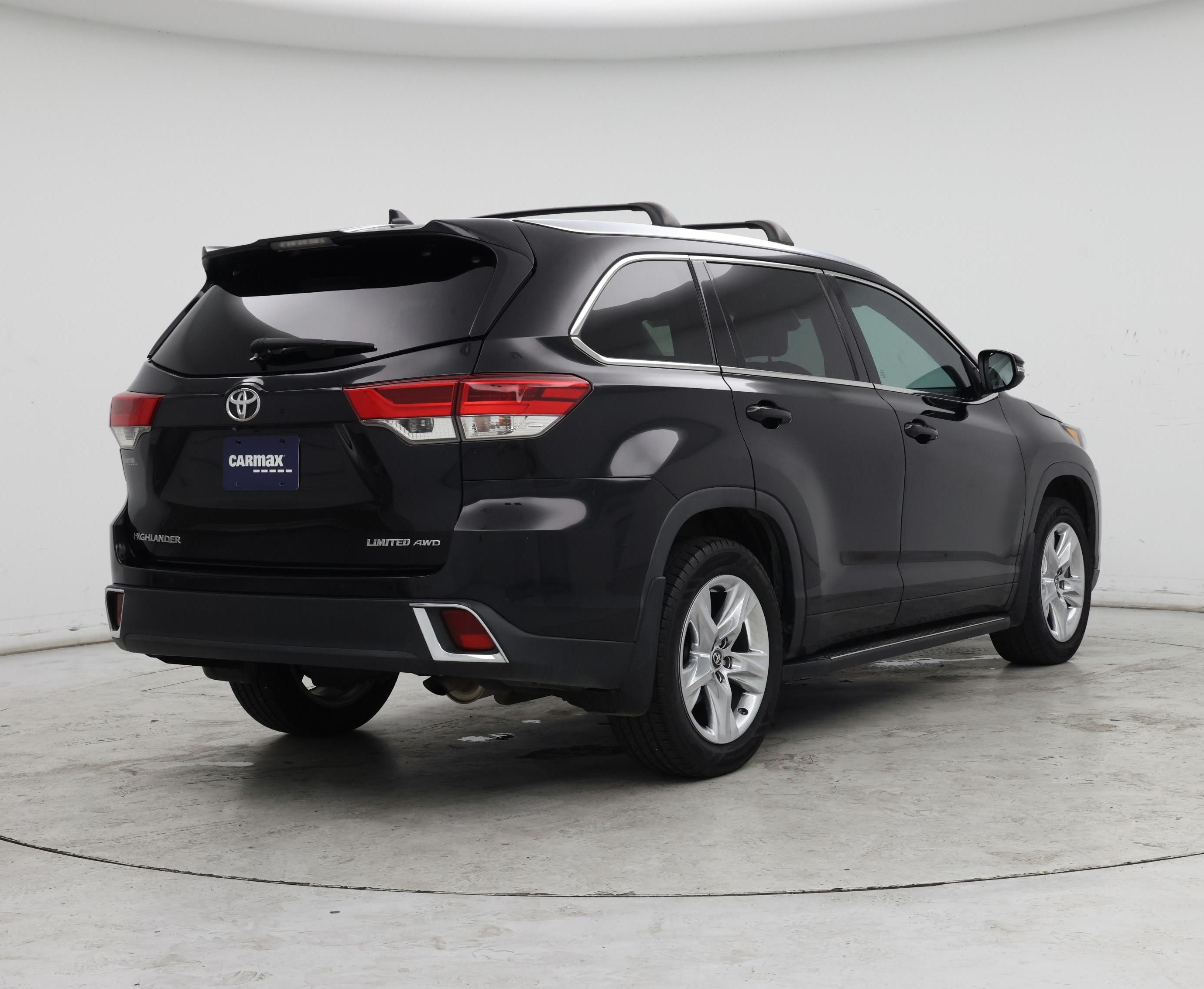 Thumbnail: 2018 Toyota Highlander - 8