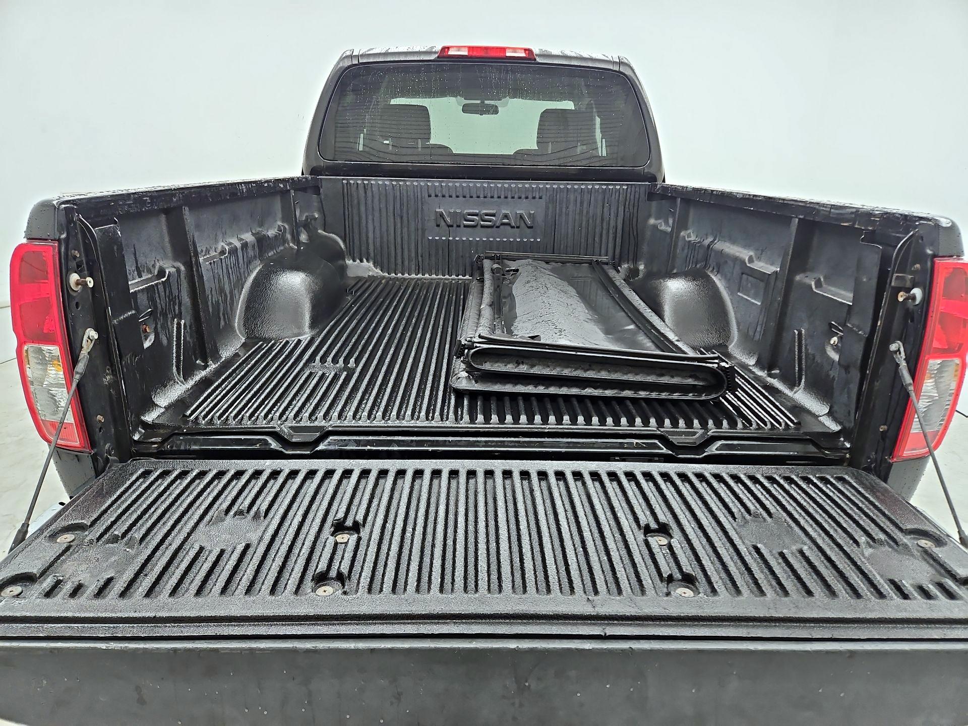 Thumbnail: 2016 Nissan Frontier - 19