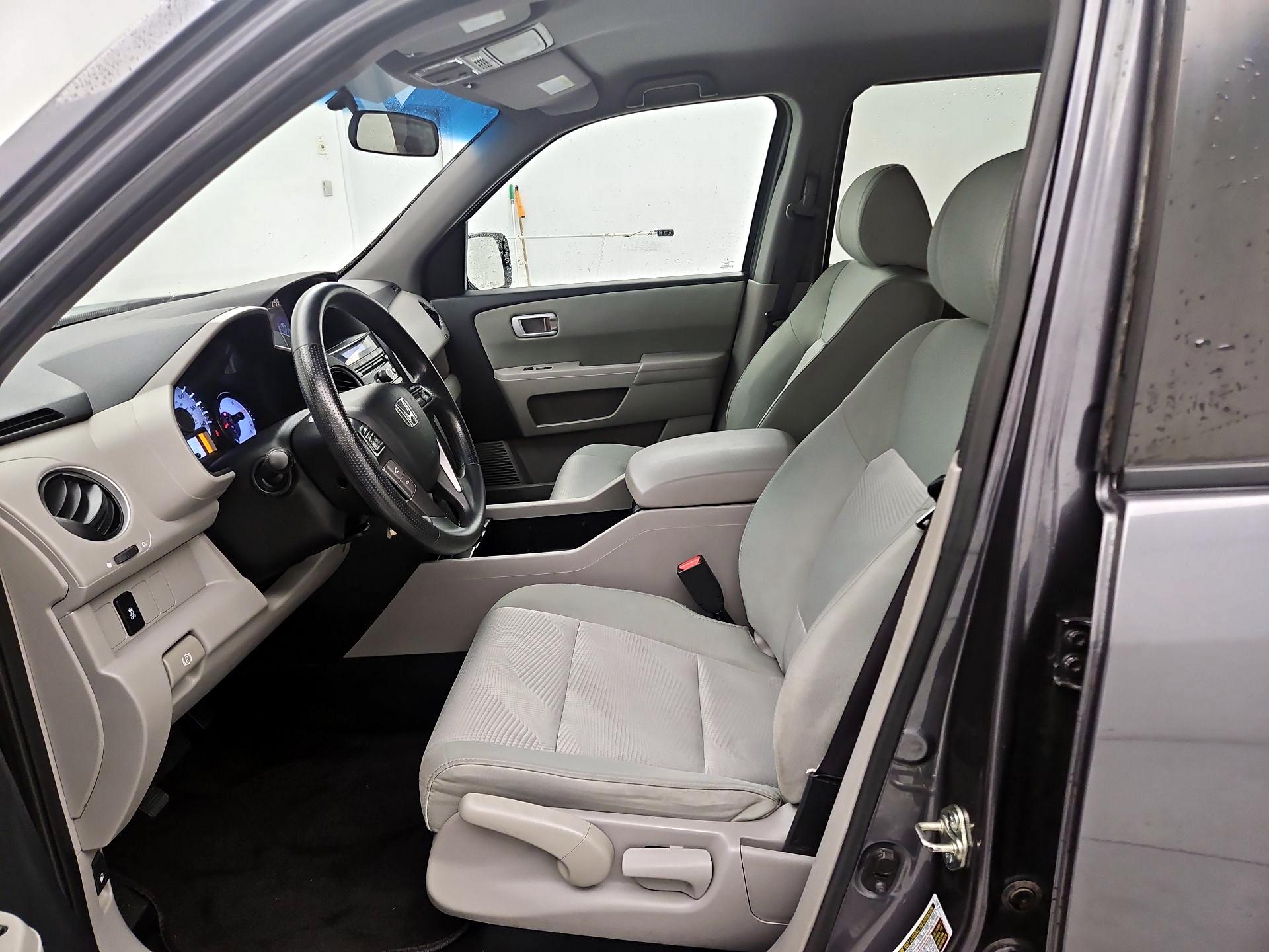 Thumbnail: 2015 Honda Pilot - 11