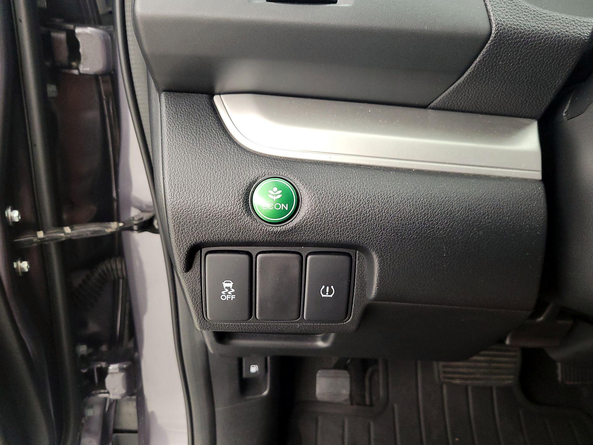 Thumbnail: 2016 Honda CR-V - 13