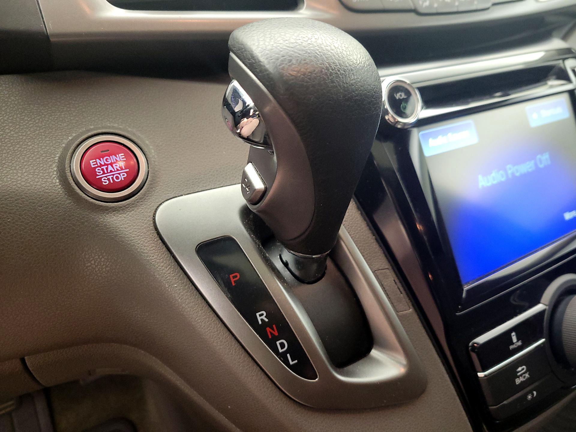Thumbnail: 2016 Honda Odyssey - 17