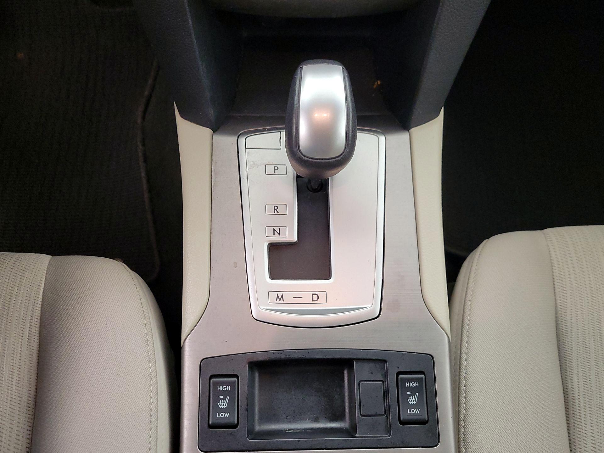 Thumbnail: 2014 Subaru Outback - 16