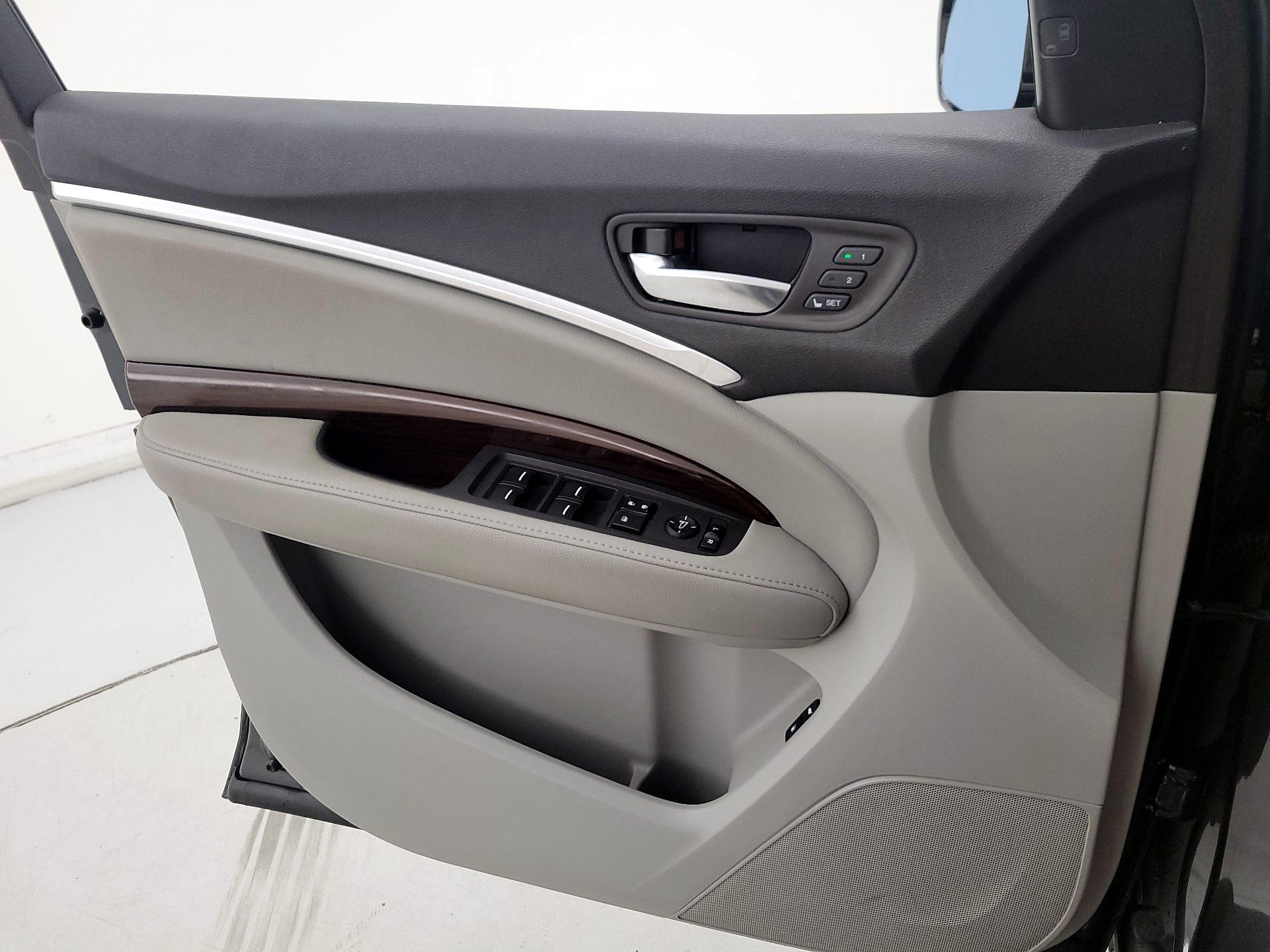 Thumbnail: 2016 Acura MDX - 12