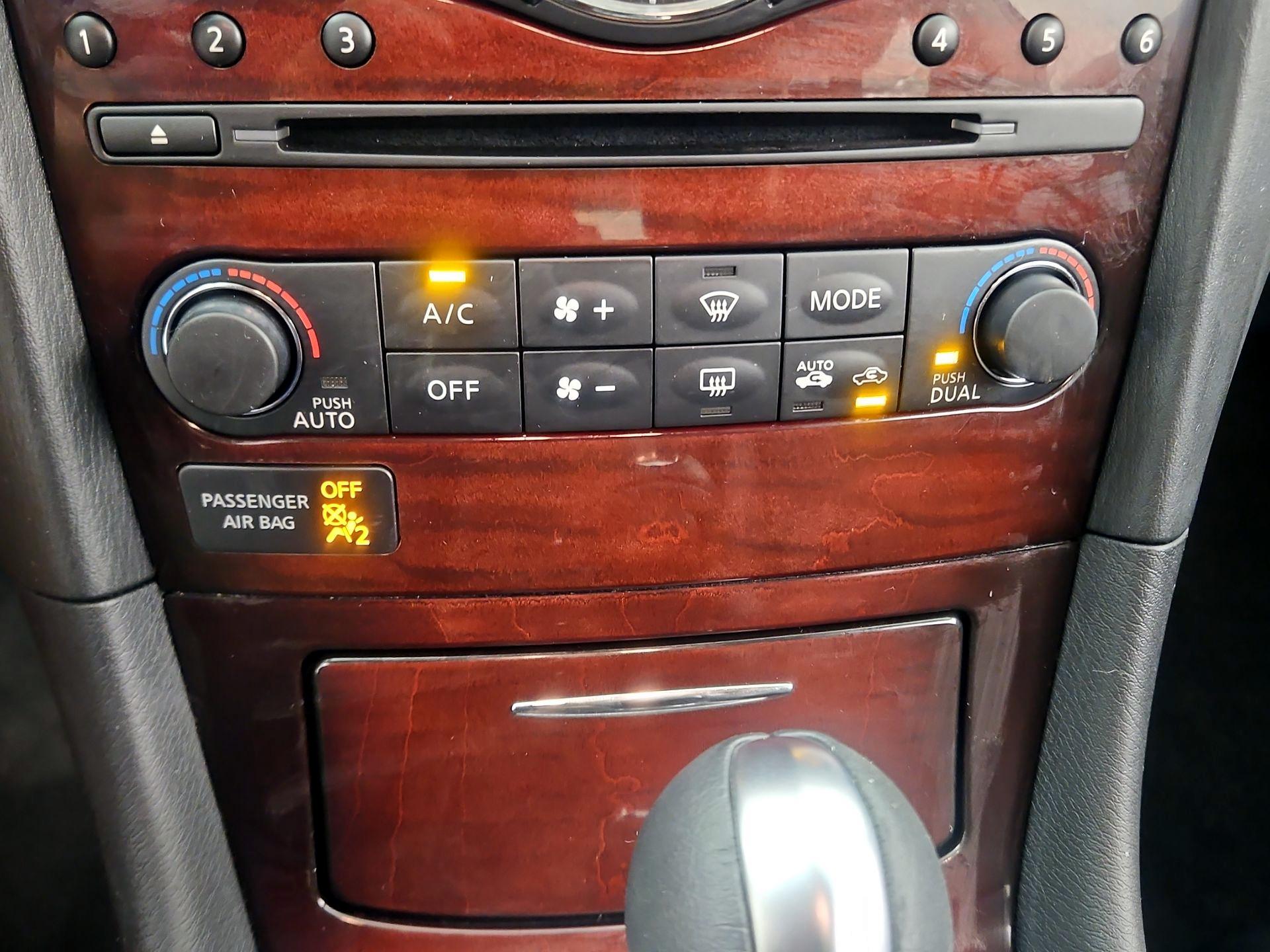 Thumbnail: 2016 INFINITI QX50 - 16