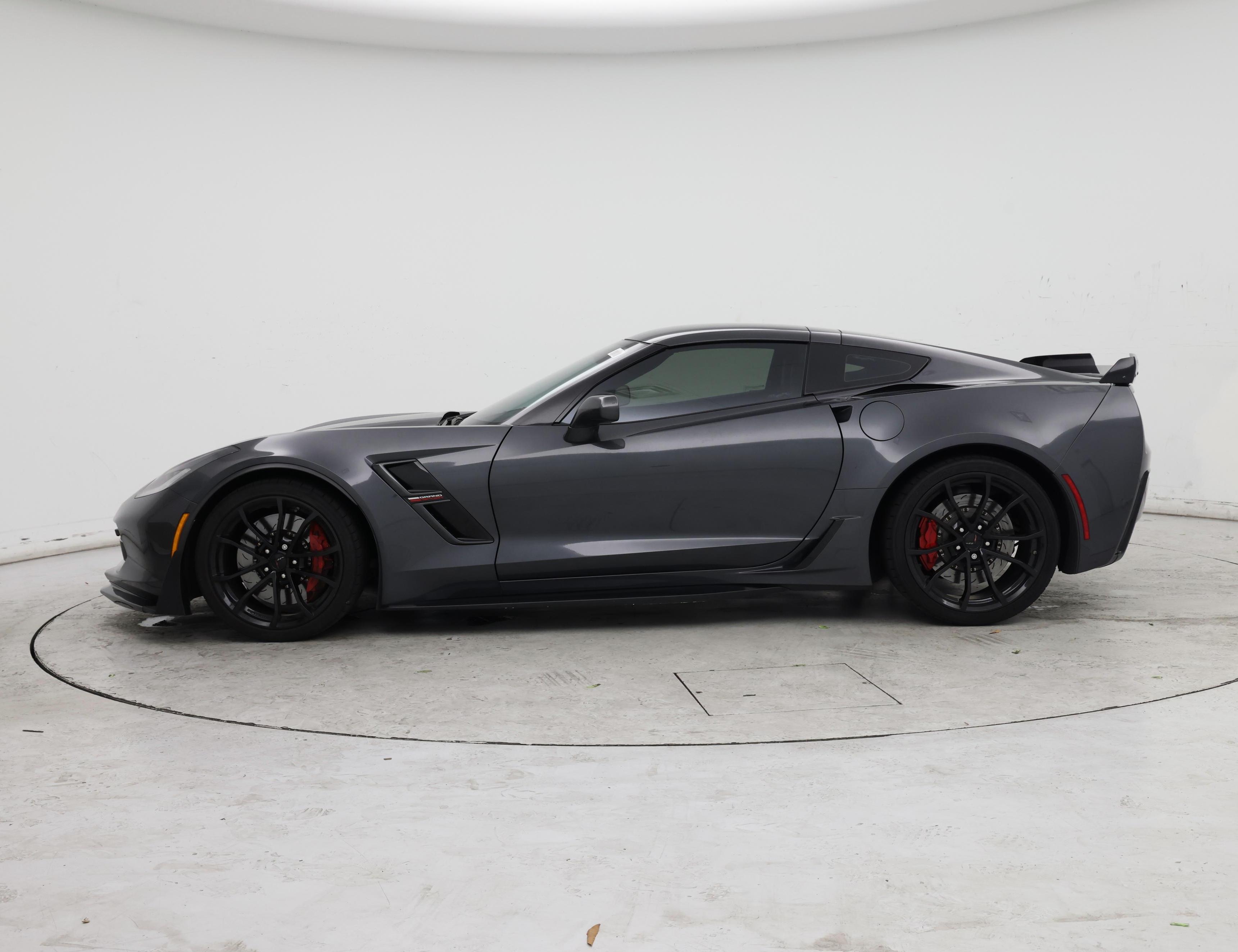 Thumbnail: 2018 Chevrolet Corvette - 3