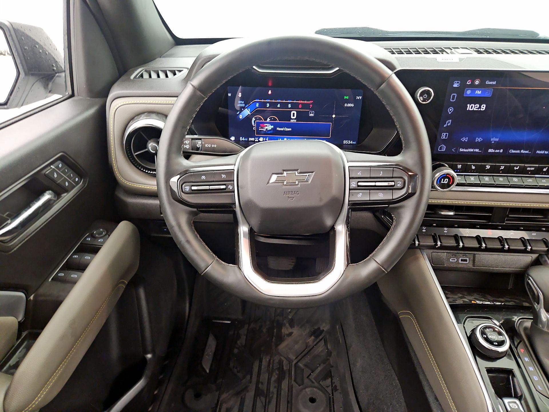 Thumbnail: 2024 Chevrolet Colorado - 10