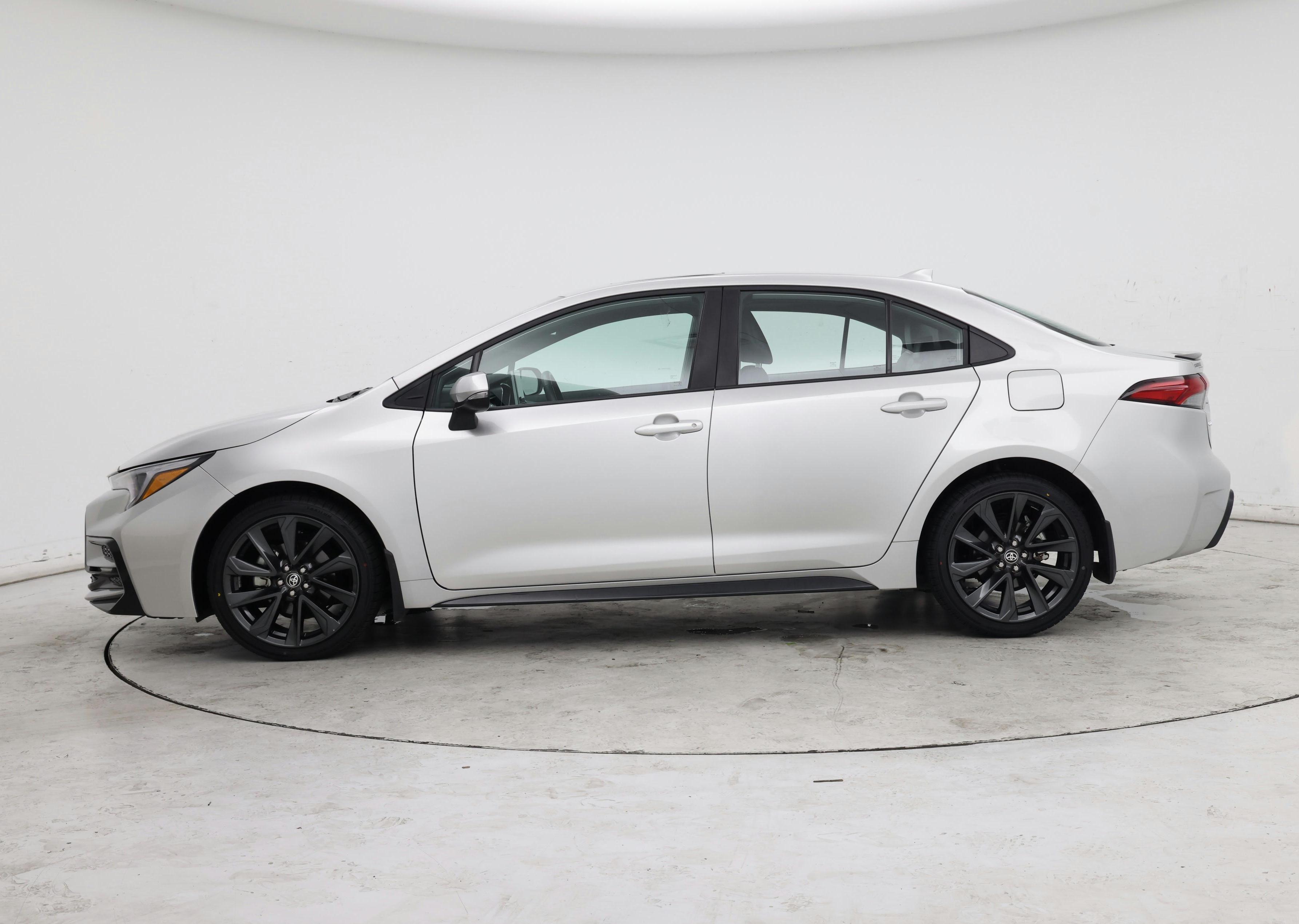 Thumbnail: 2024 Toyota Corolla - 3